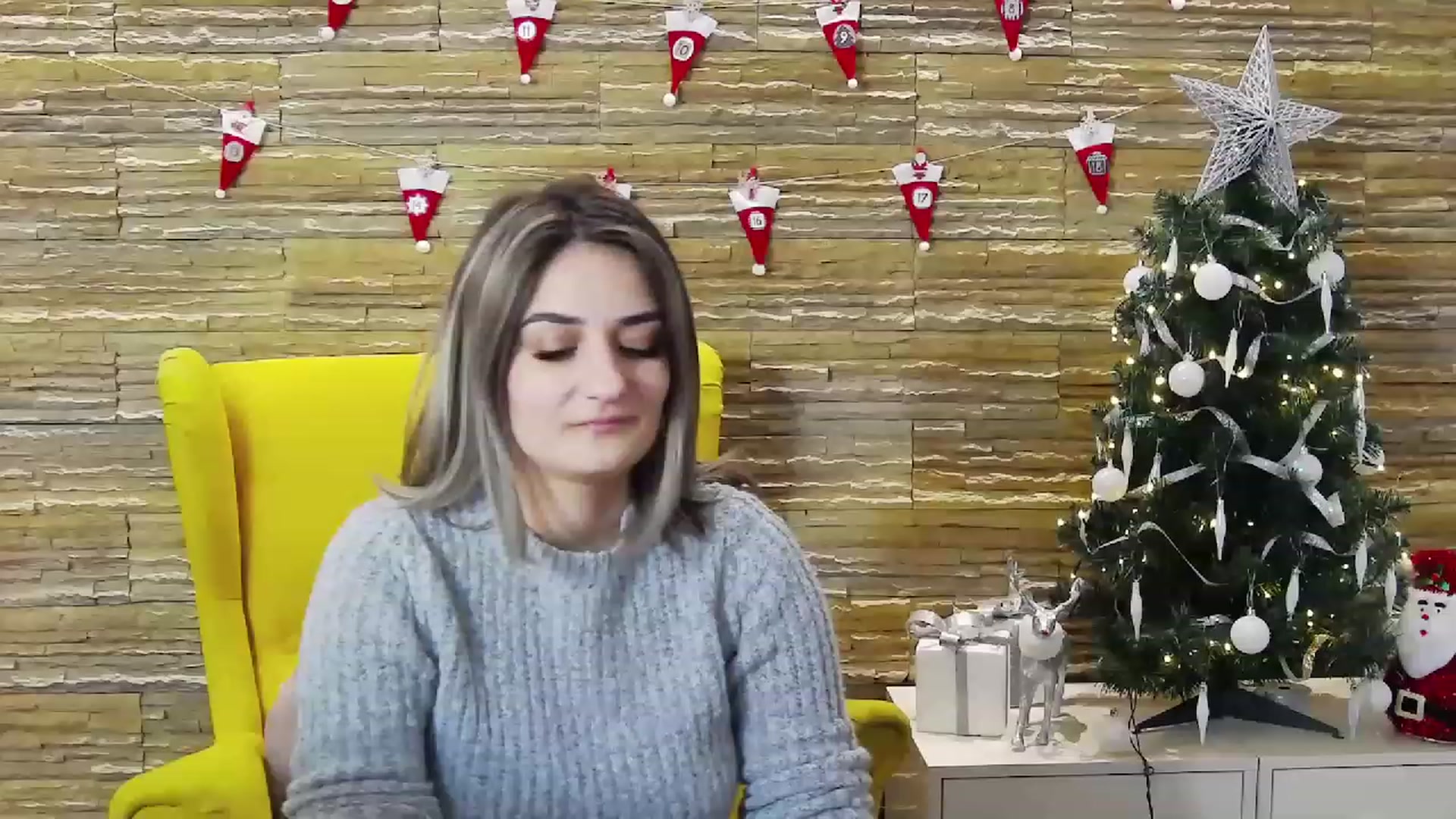 Gallery image thumbnail from SecretAmber's myfreecams stream on, 12/22/2022, 15:58 image 1 of 20