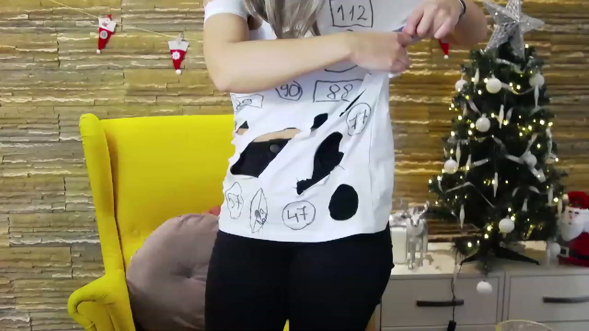 Gallery image thumbnail from SecretAmber's myfreecams stream on, 12/22/2022, 18:57 image 3 of 20