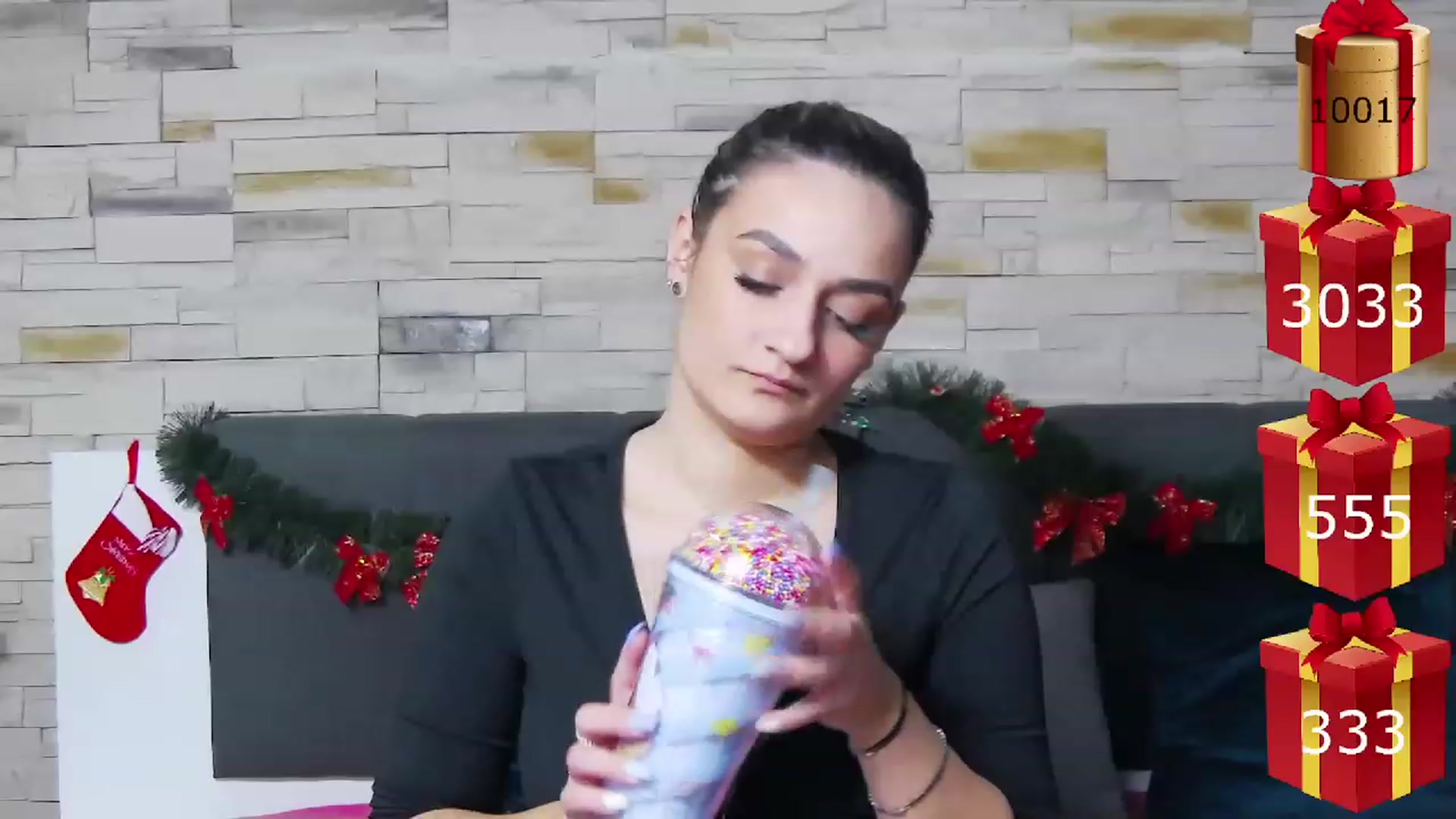 Gallery image thumbnail from SecretAmber's myfreecams stream on, 12/23/2022, 18:56 image 11 of 20