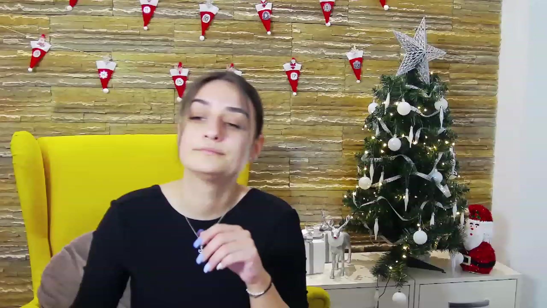 Gallery image thumbnail from SecretAmber's myfreecams stream on, 12/27/2022, 16:20 image 10 of 20
