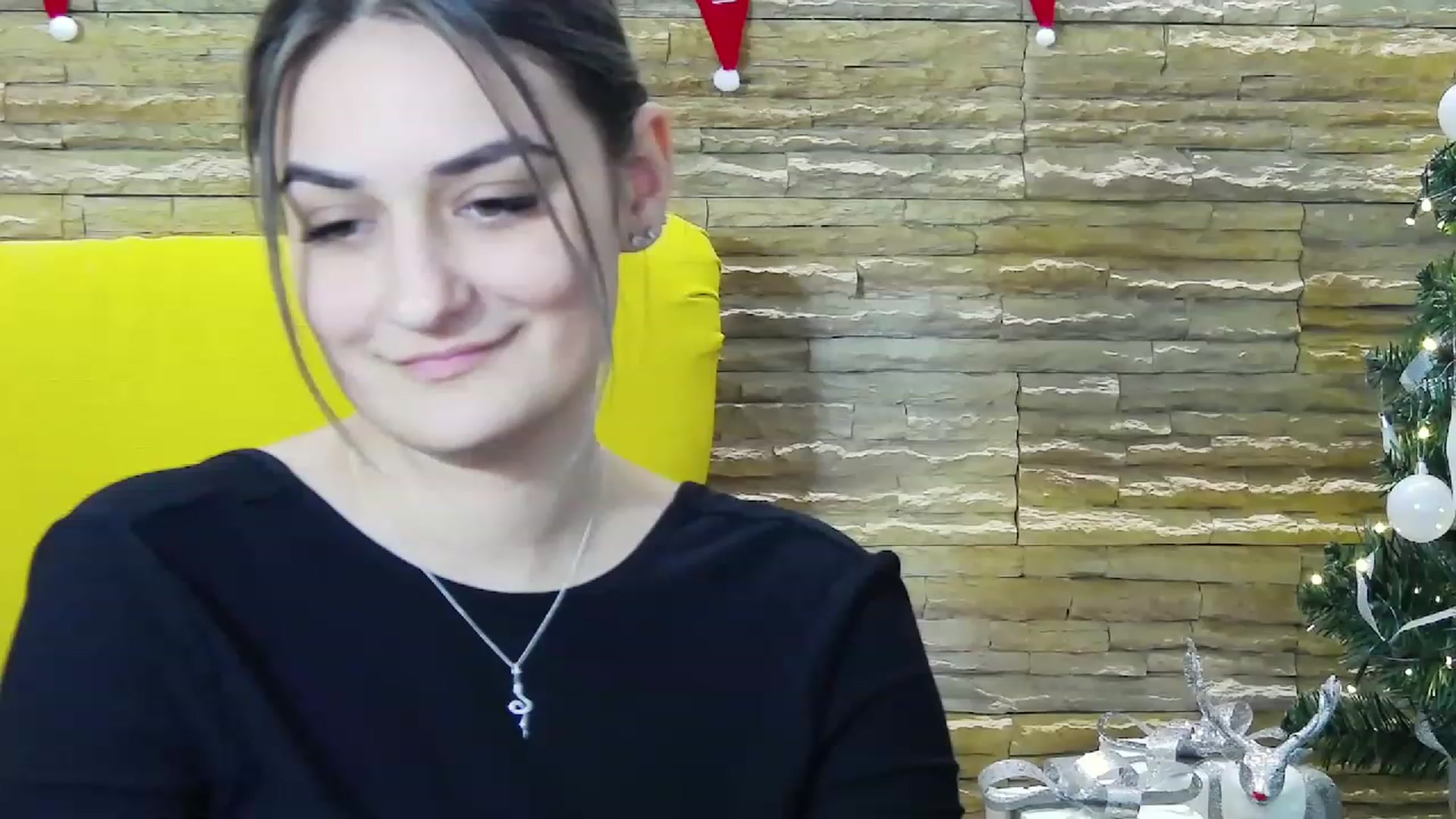 Gallery image thumbnail from SecretAmber's myfreecams stream on, 12/27/2022, 16:20 image 18 of 20