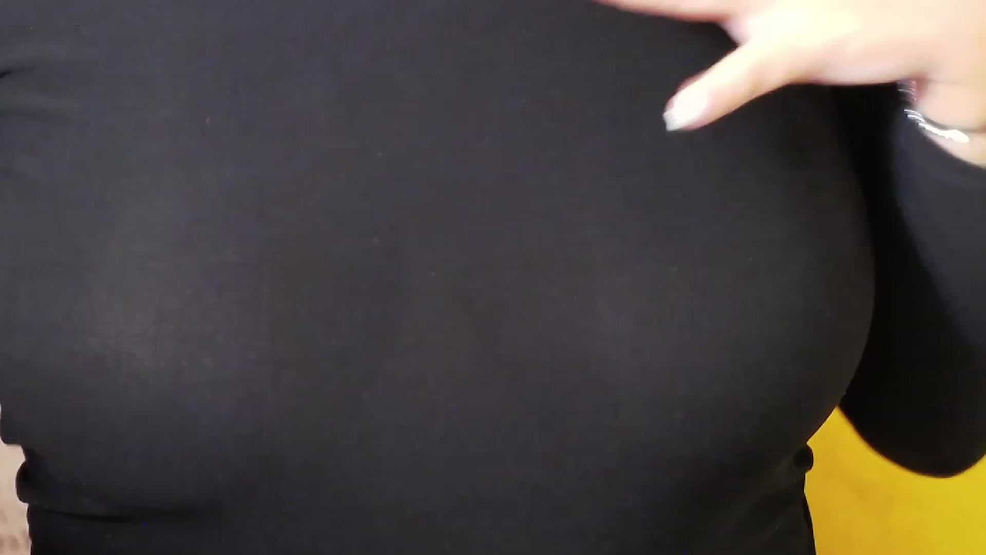 Gallery image thumbnail from SecretAmber's myfreecams stream on, 12/27/2022, 19:05 image 16 of 20