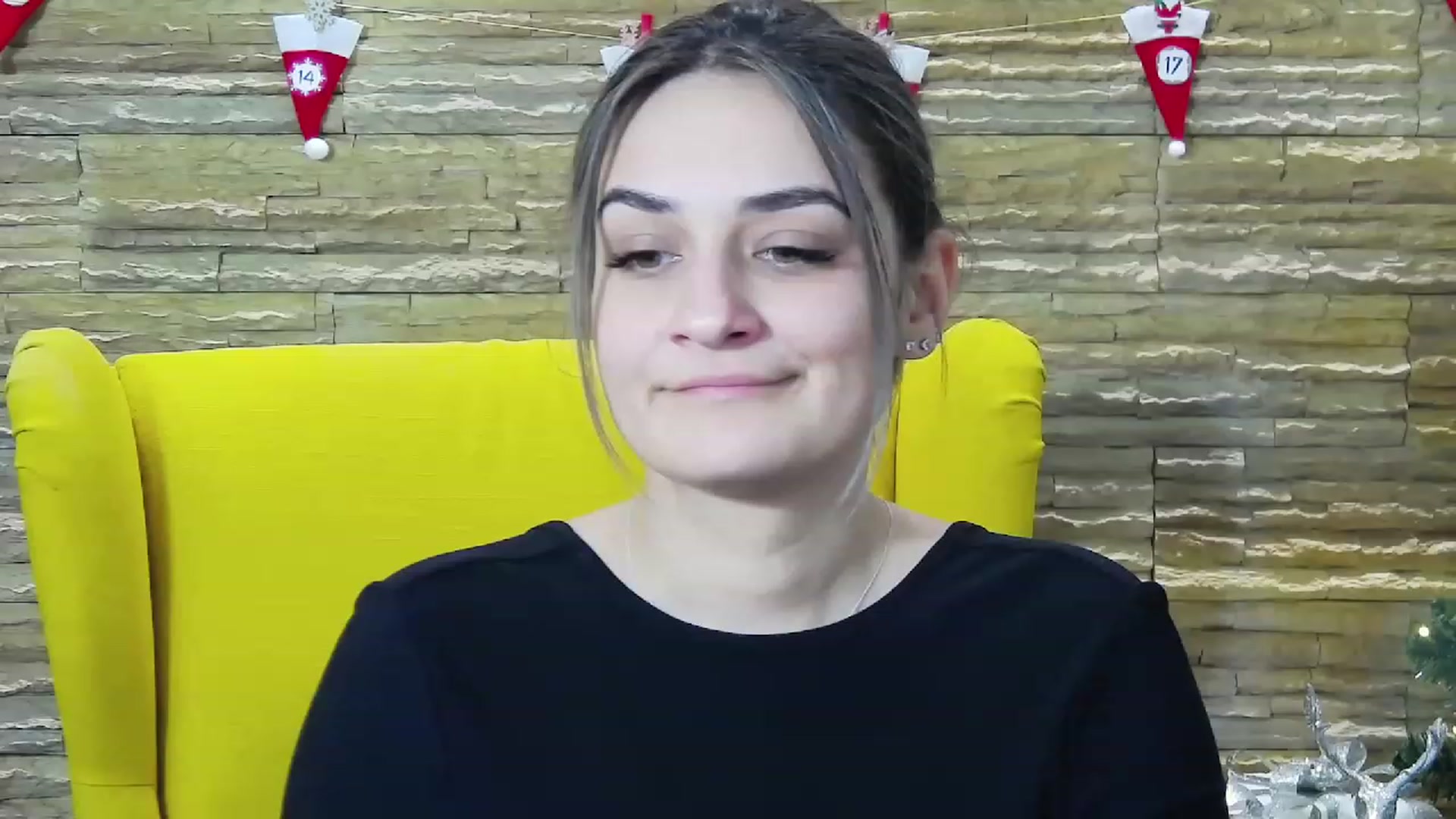 Gallery image thumbnail from SecretAmber's myfreecams stream on, 12/27/2022, 19:05 image 8 of 20