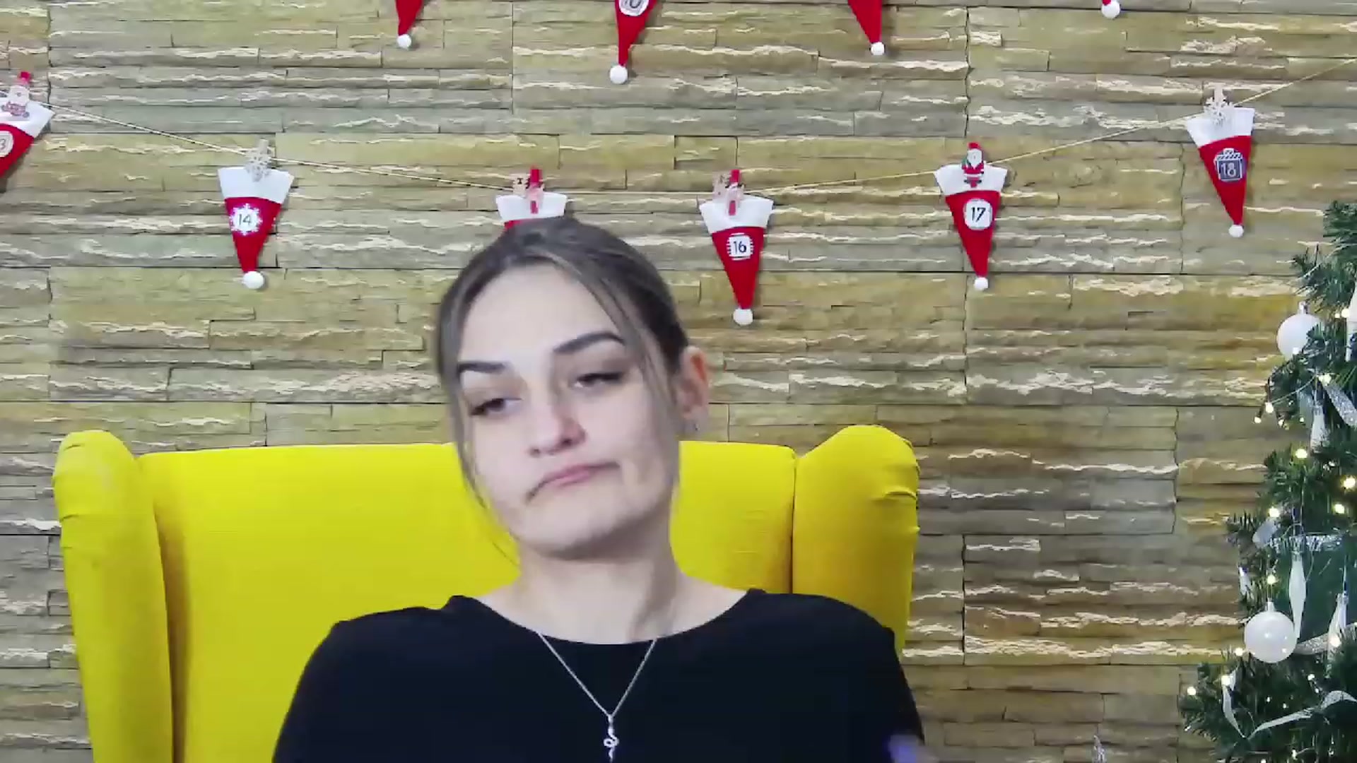 Gallery image thumbnail from SecretAmber's myfreecams stream on, 12/27/2022, 20:13 image 13 of 20