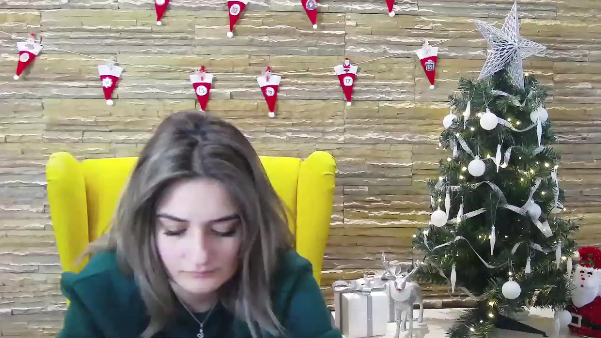 Gallery image thumbnail from SecretAmber's myfreecams stream on, 12/28/2022, 15:52 image 19 of 20