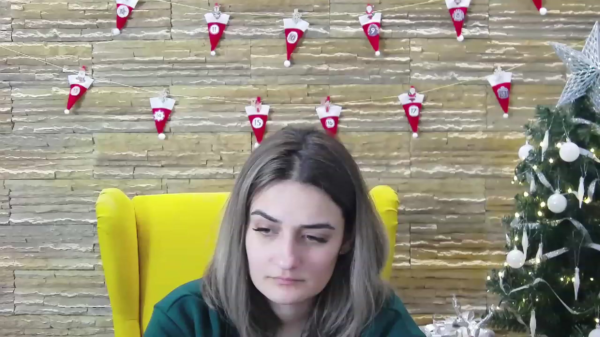 Gallery image thumbnail from SecretAmber's myfreecams stream on, 12/28/2022, 20:36 image 12 of 20