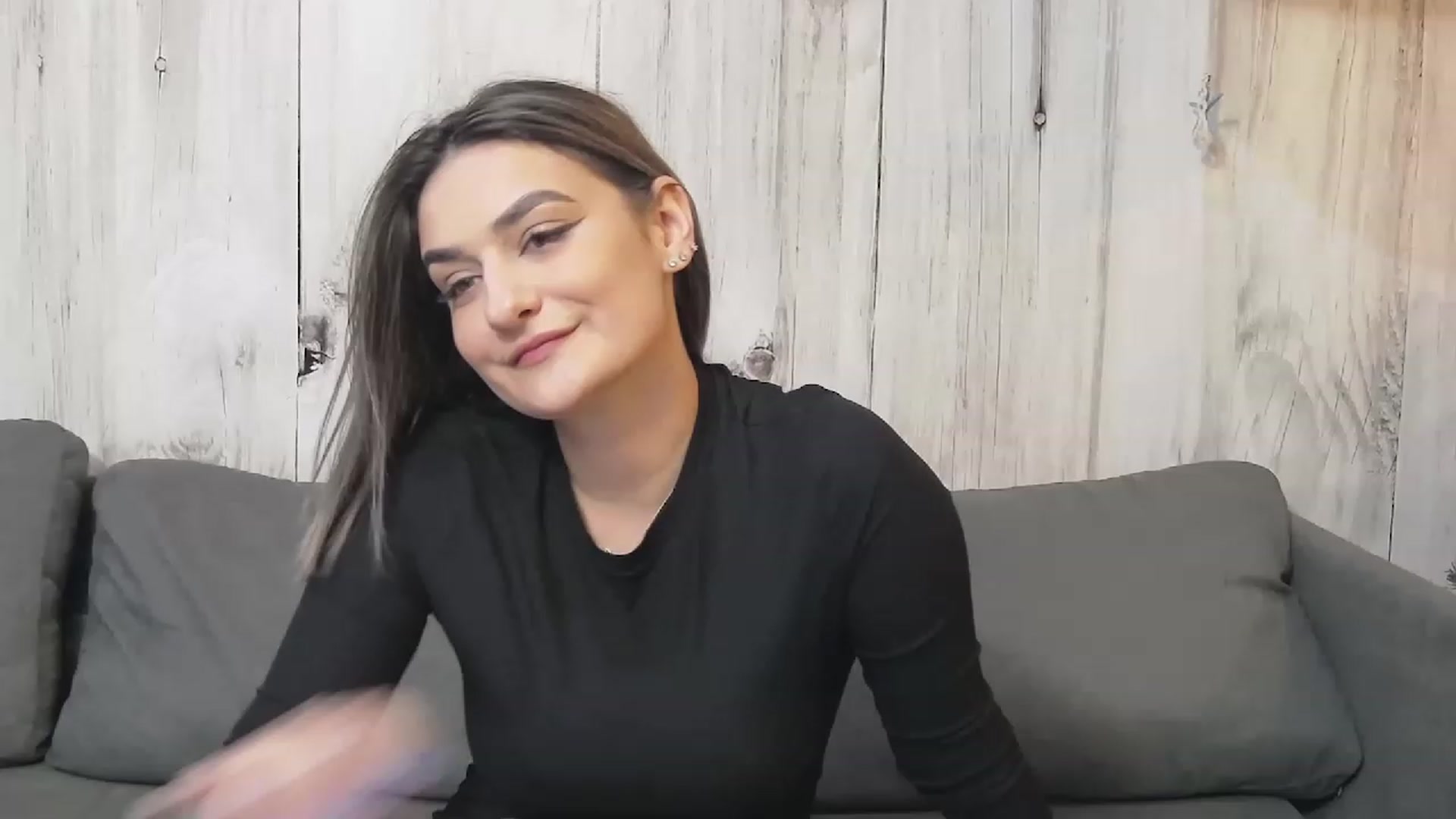 Gallery image thumbnail from SecretAmber's myfreecams stream on, 01/02/2023, 17:13 image 4 of 20