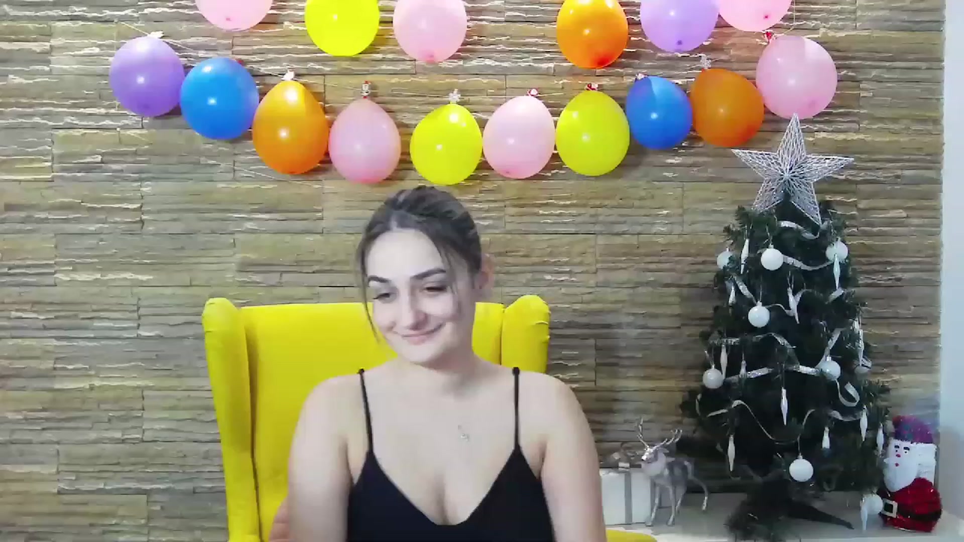 Gallery image thumbnail from SecretAmber's myfreecams stream on, 01/03/2023, 16:08 image 14 of 20