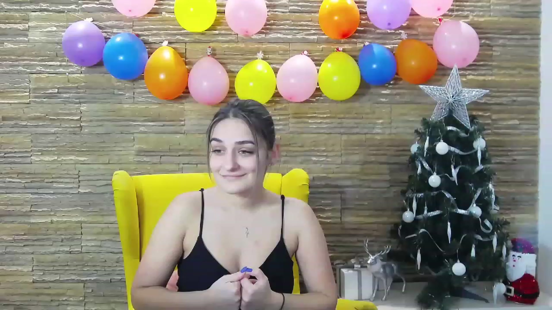 Gallery image thumbnail from SecretAmber's myfreecams stream on, 01/03/2023, 16:08 image 3 of 20