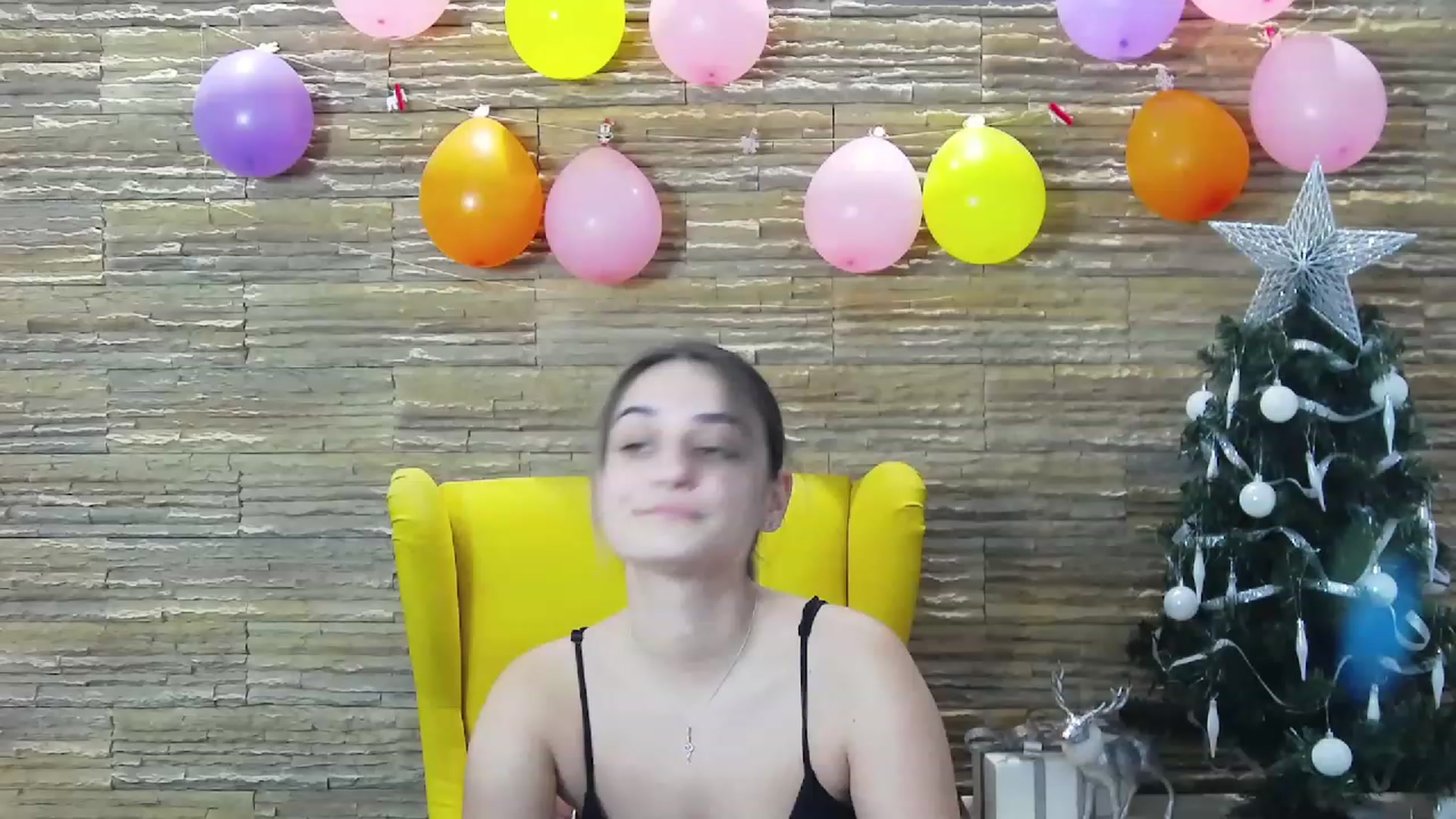 Gallery image thumbnail from SecretAmber's myfreecams stream on, 01/03/2023, 19:59 image 15 of 20