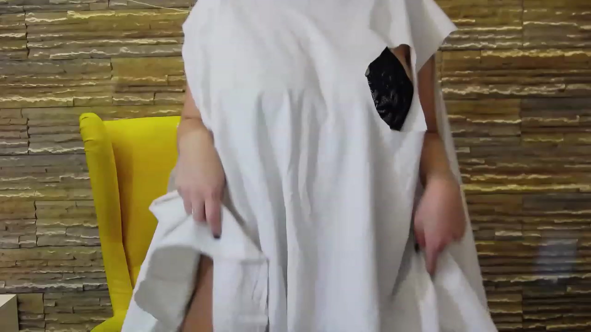 Gallery image thumbnail from SecretAmber's myfreecams stream on, 01/19/2023, 16:02 image 10 of 20