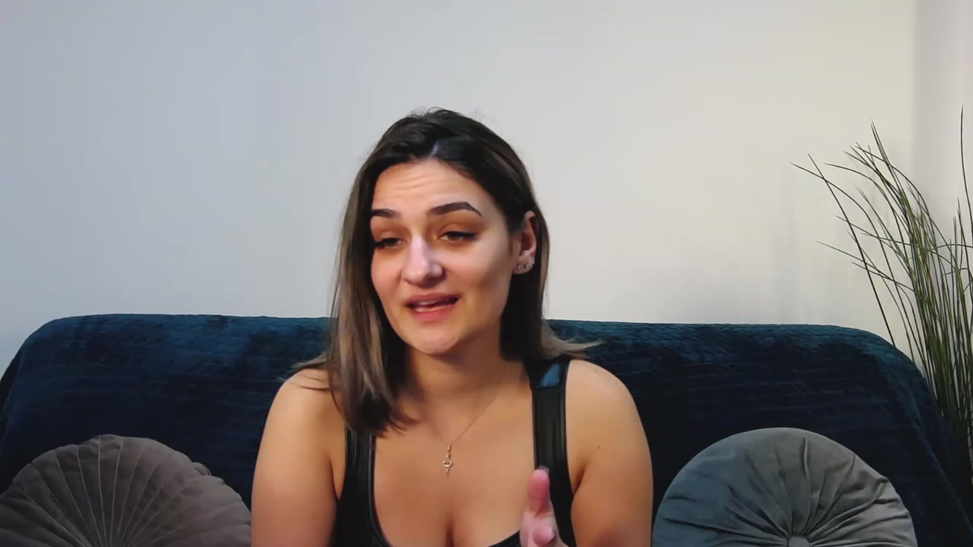 Gallery image thumbnail from SecretAmber's myfreecams stream on, 01/20/2023, 16:28 image 6 of 20