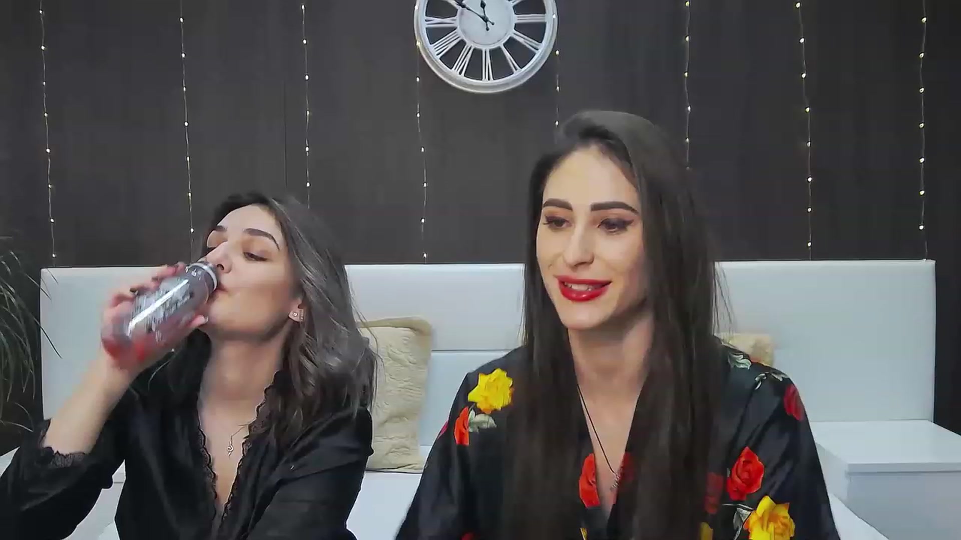 Gallery image thumbnail from SecretAmber's myfreecams stream on, 02/05/2023, 18:40 image 13 of 20