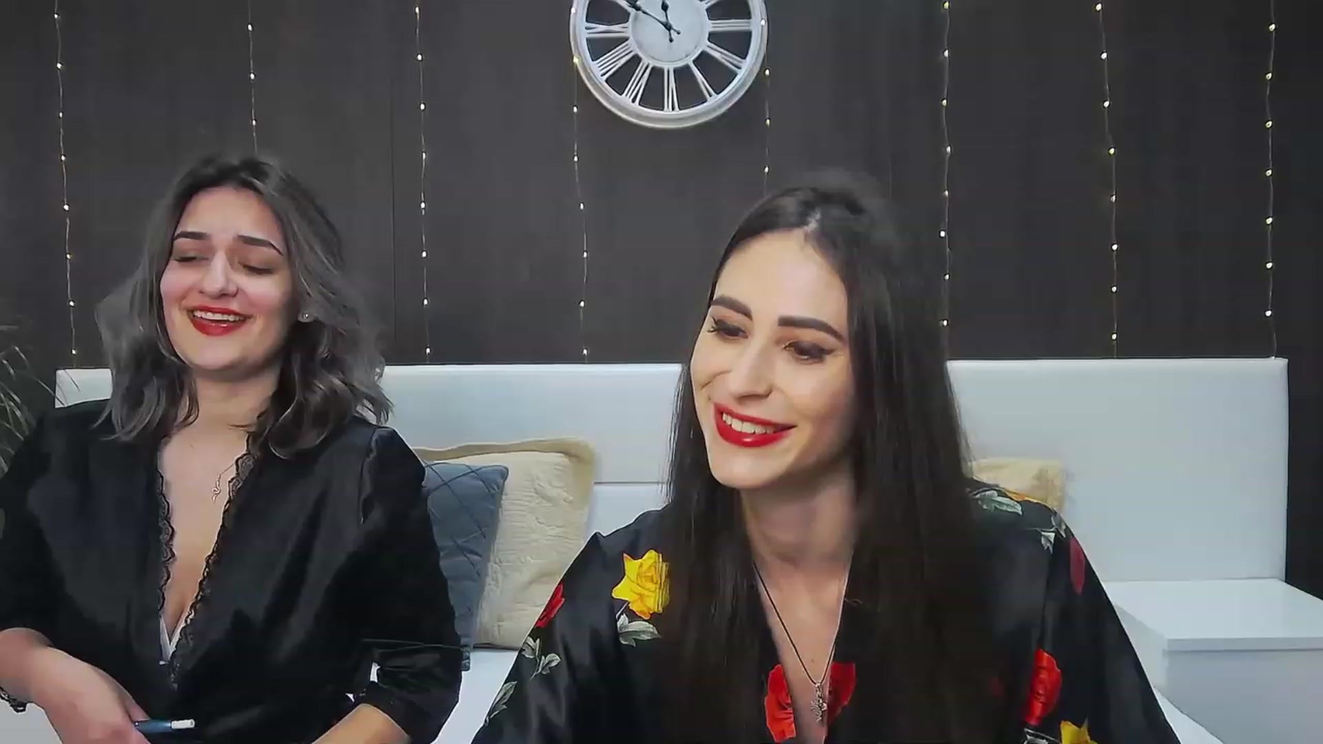 Gallery image thumbnail from SecretAmber's myfreecams stream on, 02/05/2023, 18:40 image 10 of 20