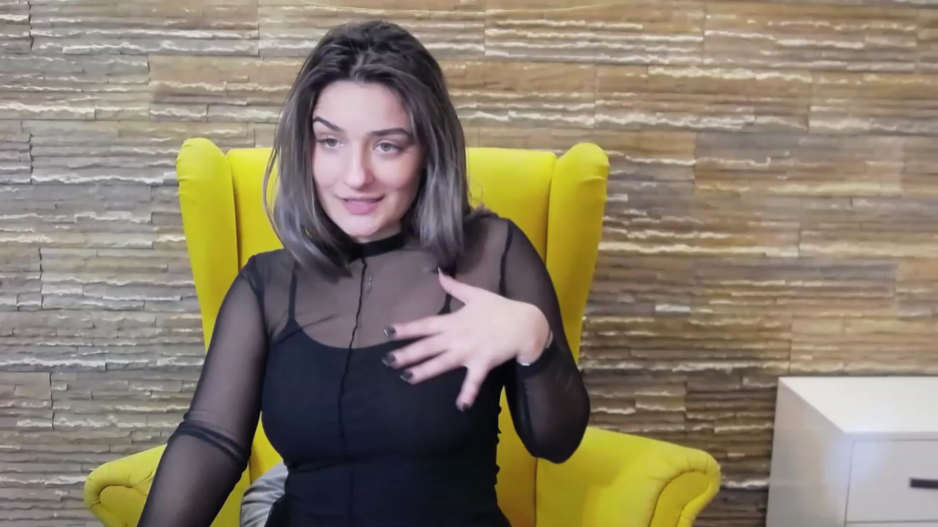 Gallery image thumbnail from SecretAmber's myfreecams stream on, 02/07/2023, 19:54 image 14 of 20
