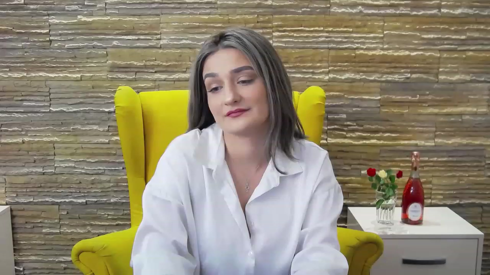 Gallery image thumbnail from SecretAmber's myfreecams stream on, 02/14/2023, 15:32 image 18 of 20