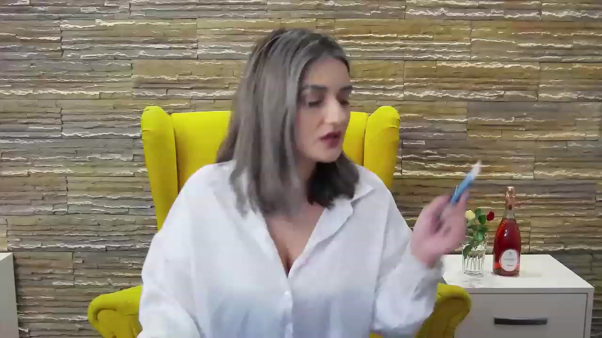 Gallery image thumbnail from SecretAmber's myfreecams stream on, 02/14/2023, 17:11 image 1 of 20