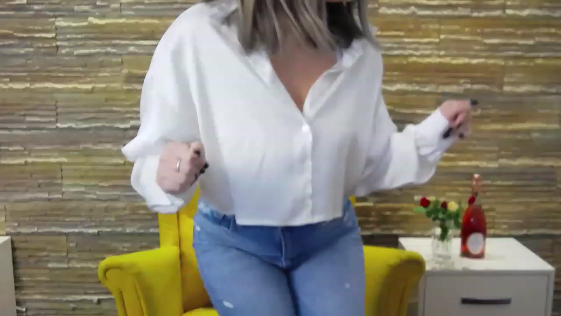 Gallery image thumbnail from SecretAmber's myfreecams stream on, 02/14/2023, 17:11 image 2 of 20