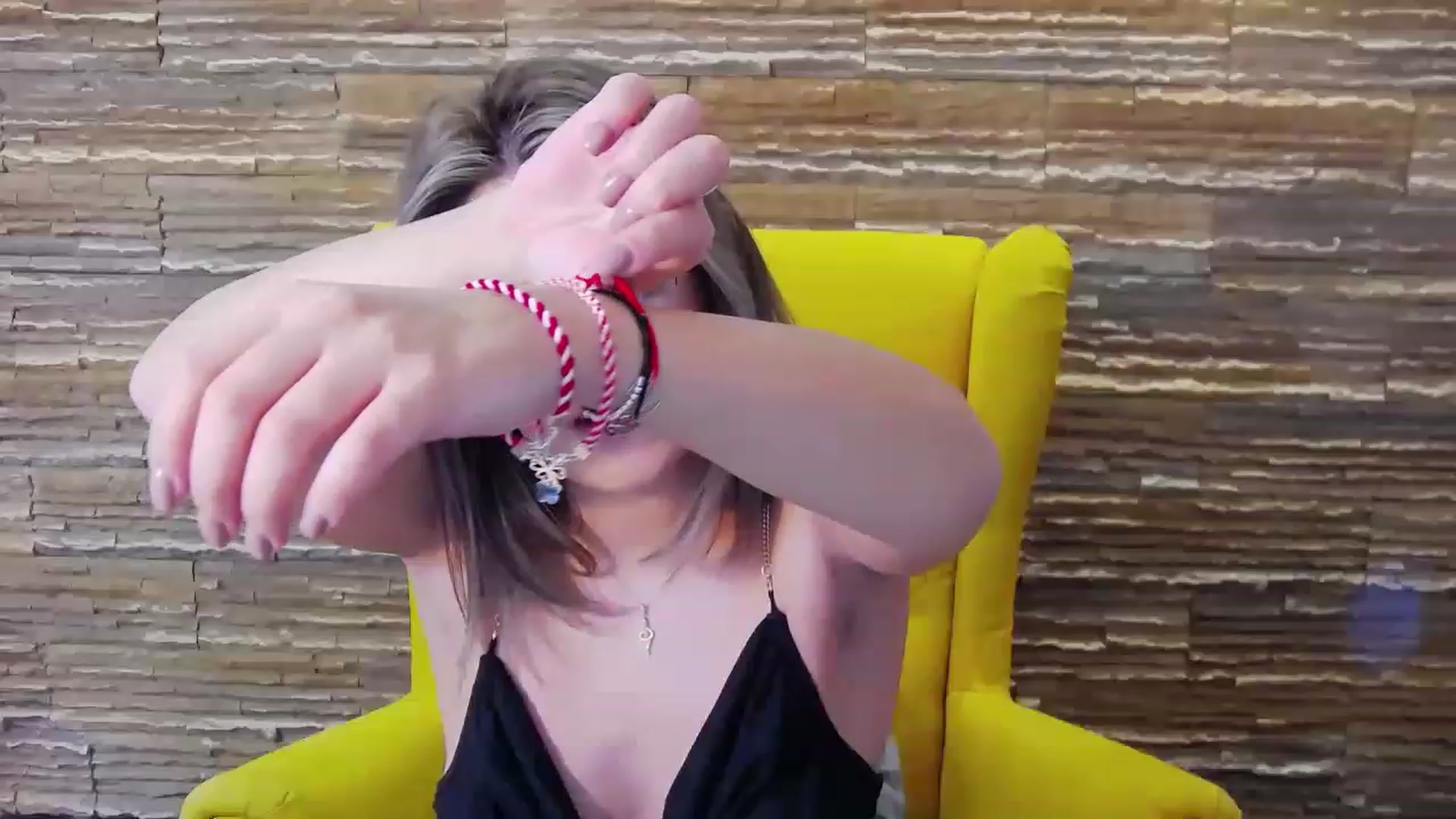 Gallery image thumbnail from SecretAmber's myfreecams stream on, 03/02/2023, 15:03 image 6 of 20