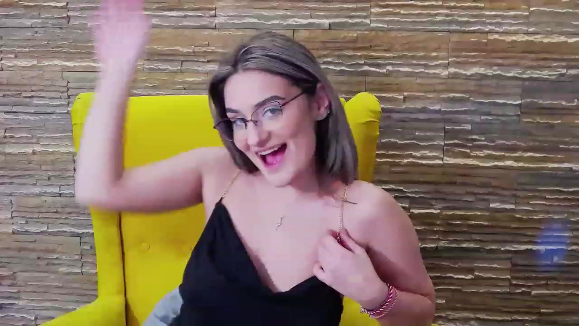 Gallery image thumbnail from SecretAmber's myfreecams stream on, 03/02/2023, 18:19 image 11 of 20