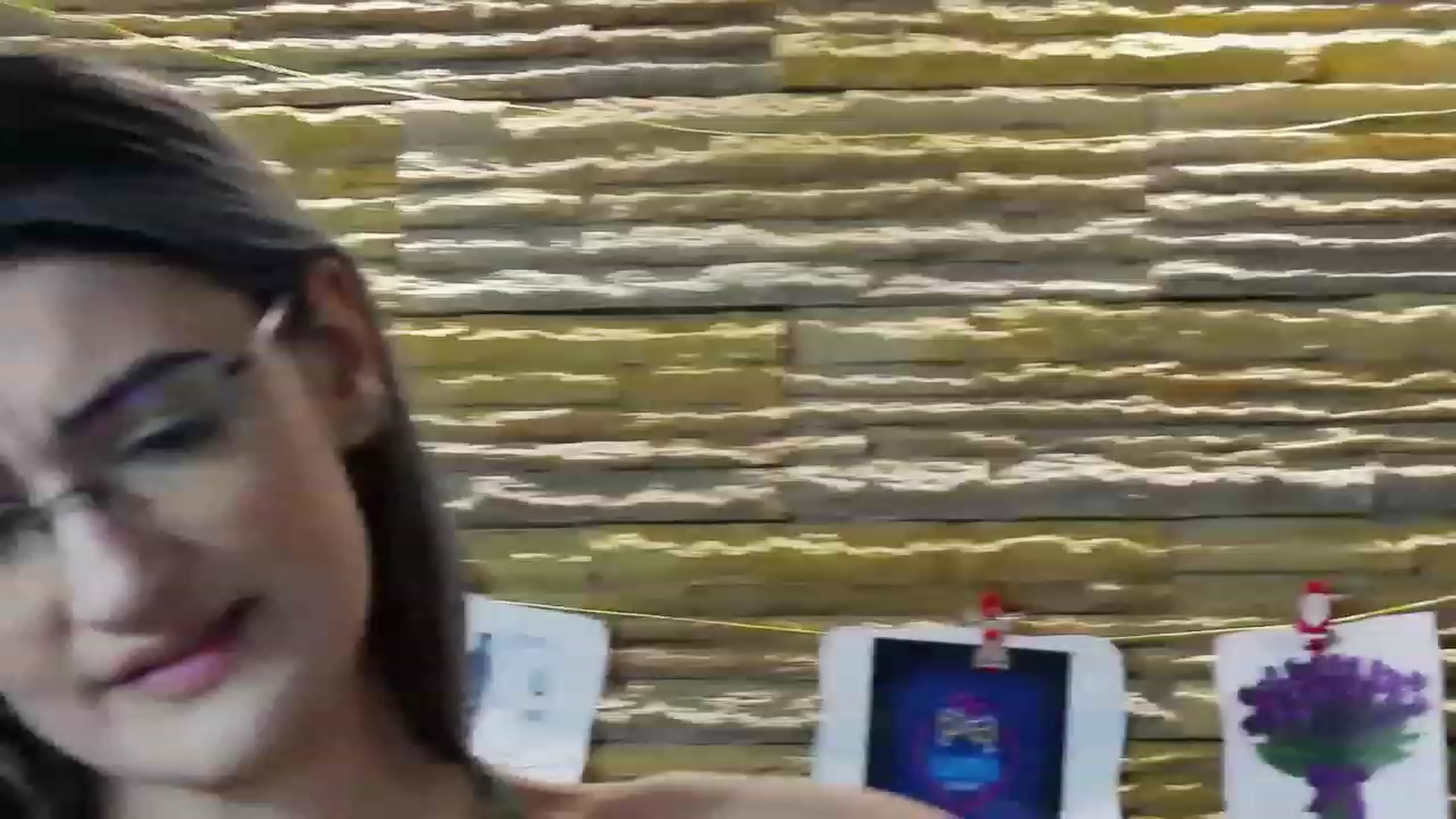 Gallery image thumbnail from SecretAmber's myfreecams stream on, 03/08/2023, 17:54 image 10 of 20