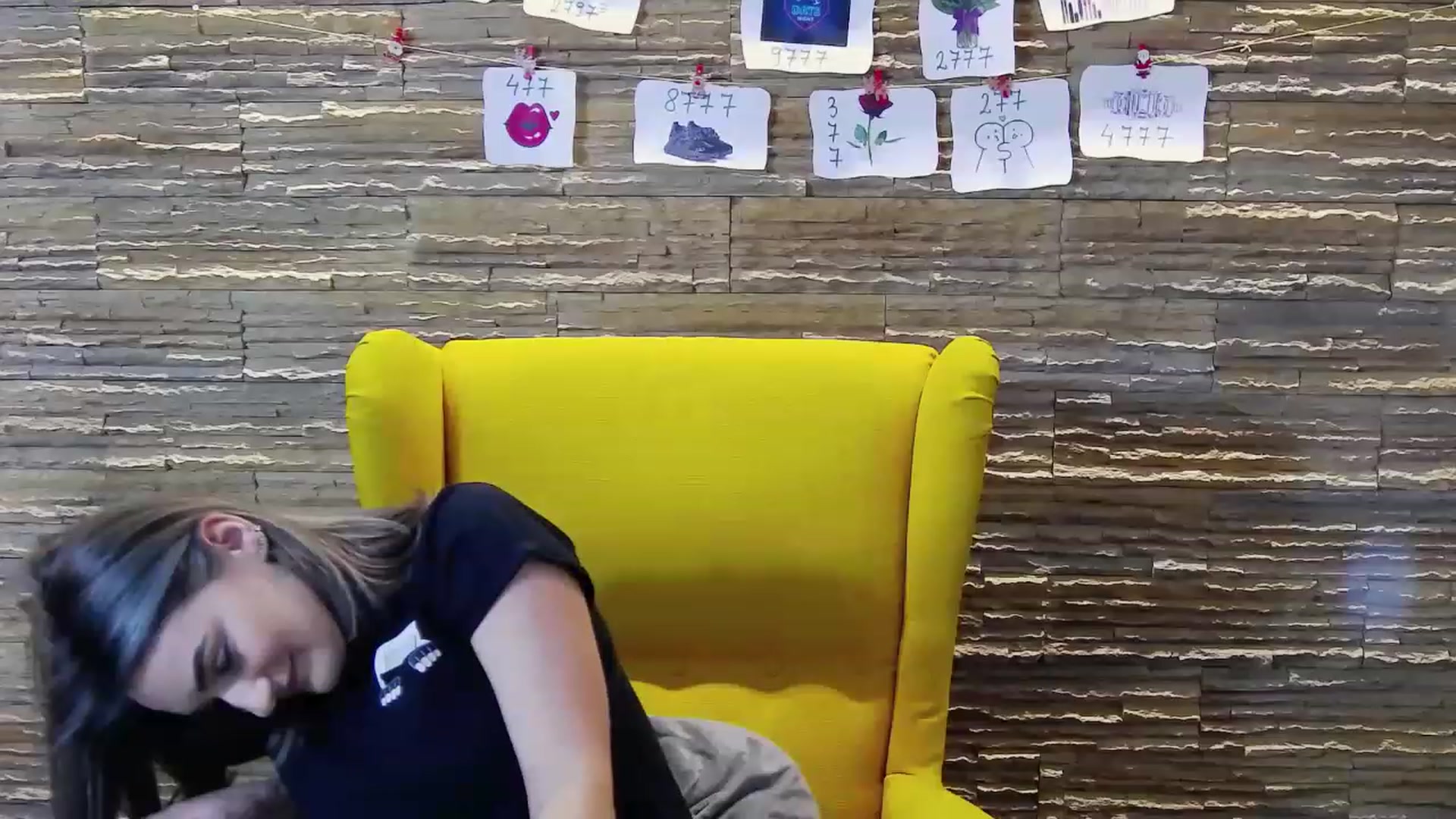 Gallery image thumbnail from SecretAmber's myfreecams stream on, 03/09/2023, 13:46 image 13 of 20