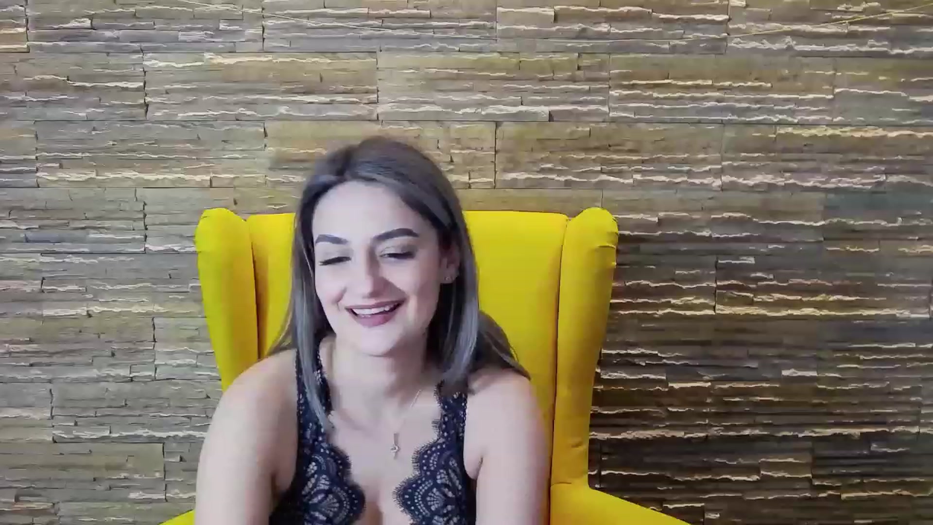 Gallery image thumbnail from SecretAmber's myfreecams stream on, 03/12/2023, 19:27 image 3 of 20