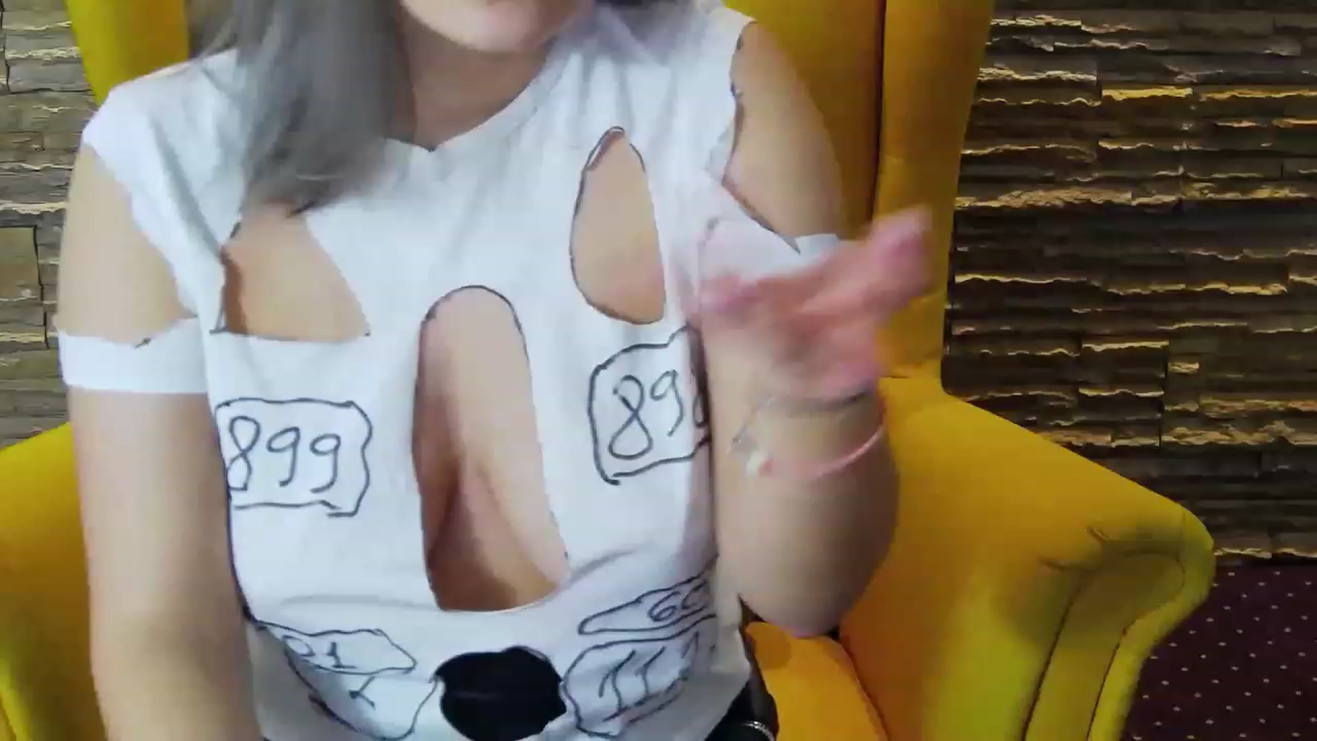 Gallery image thumbnail from SecretAmber's myfreecams stream on, 03/16/2023, 15:46 image 17 of 20
