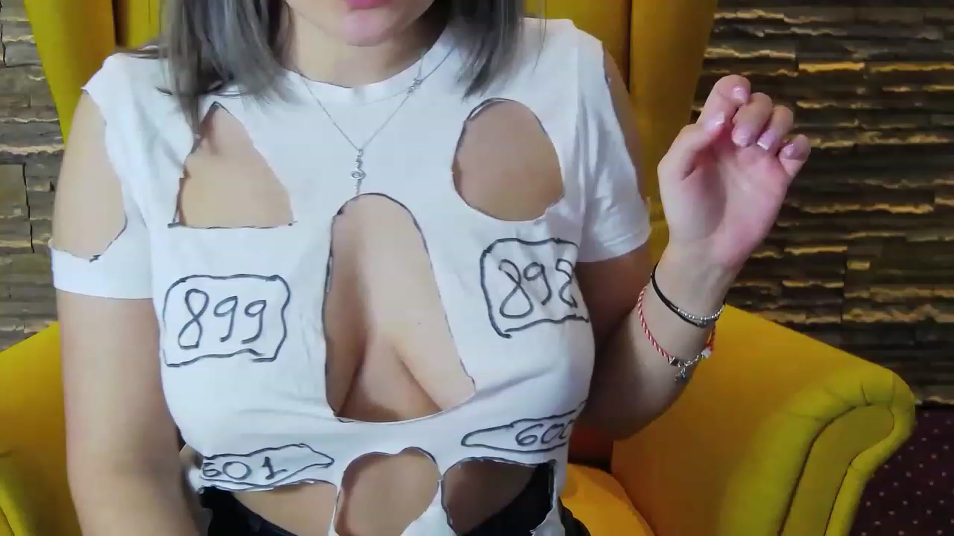 Gallery image thumbnail from SecretAmber's myfreecams stream on, 03/16/2023, 16:13 image 17 of 20