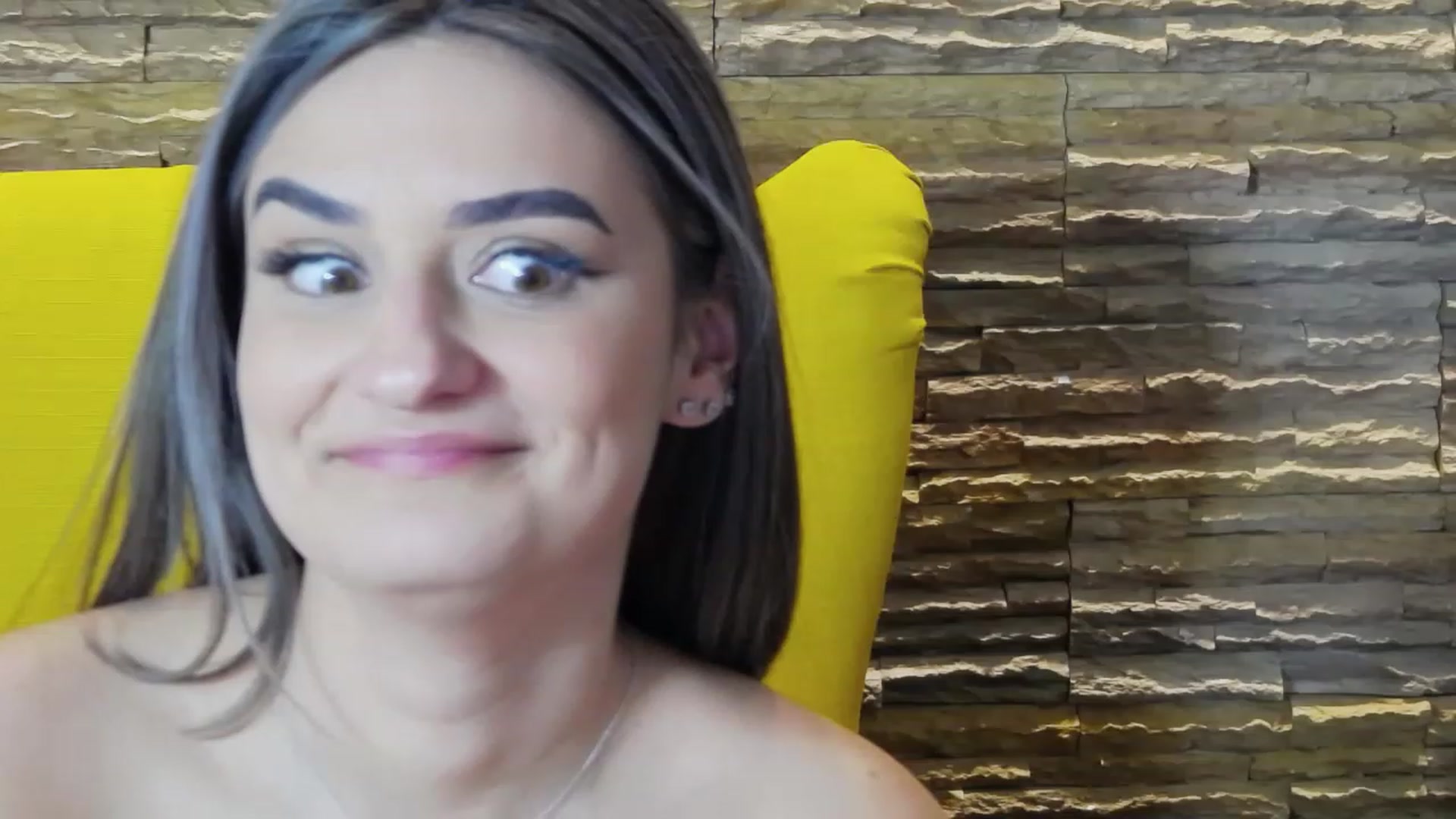 Gallery image thumbnail from SecretAmber's myfreecams stream on, 03/18/2023, 20:33 image 20 of 20