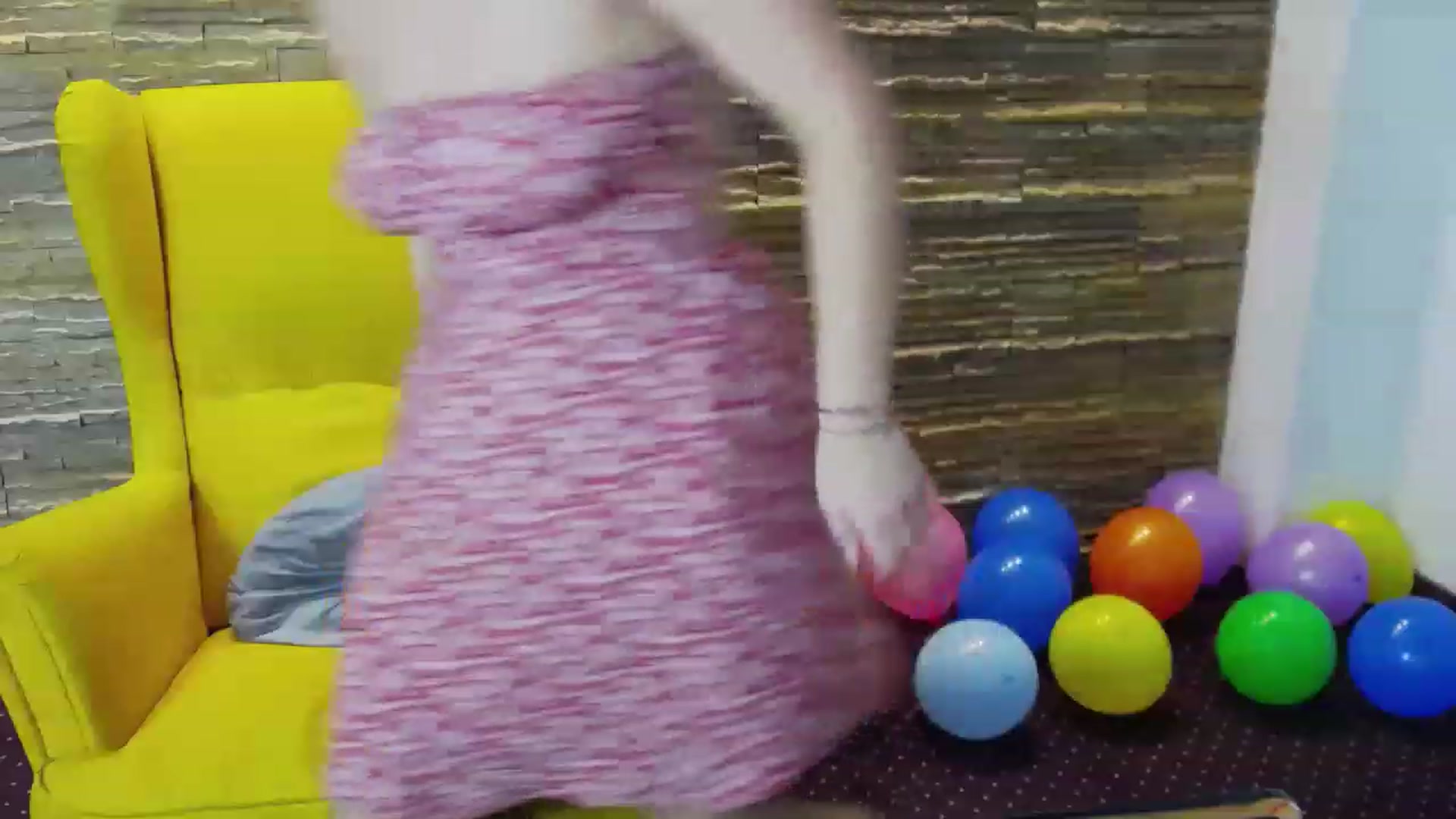 Gallery image thumbnail from SecretAmber's myfreecams stream on, 03/18/2023, 20:33 image 8 of 20