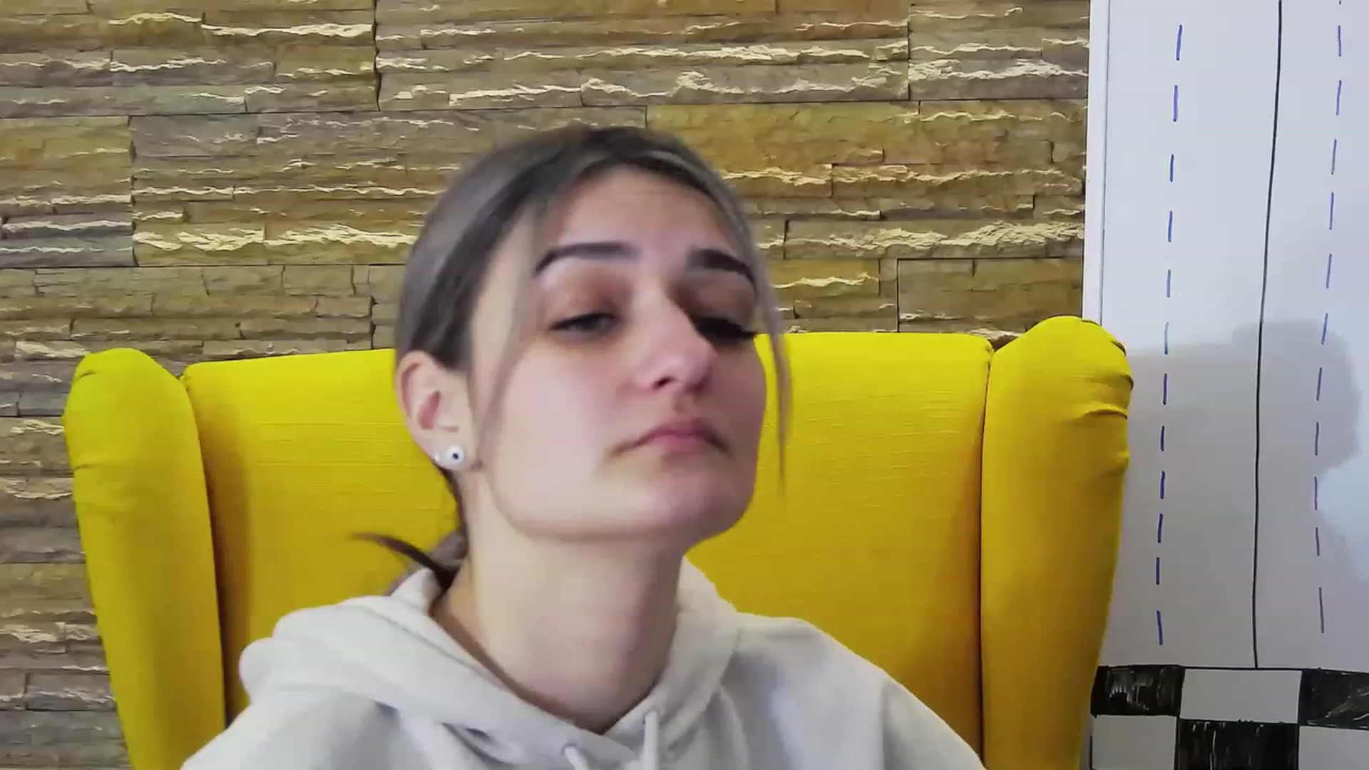 Gallery image thumbnail from SecretAmber's myfreecams stream on, 03/22/2023, 14:14 image 17 of 20