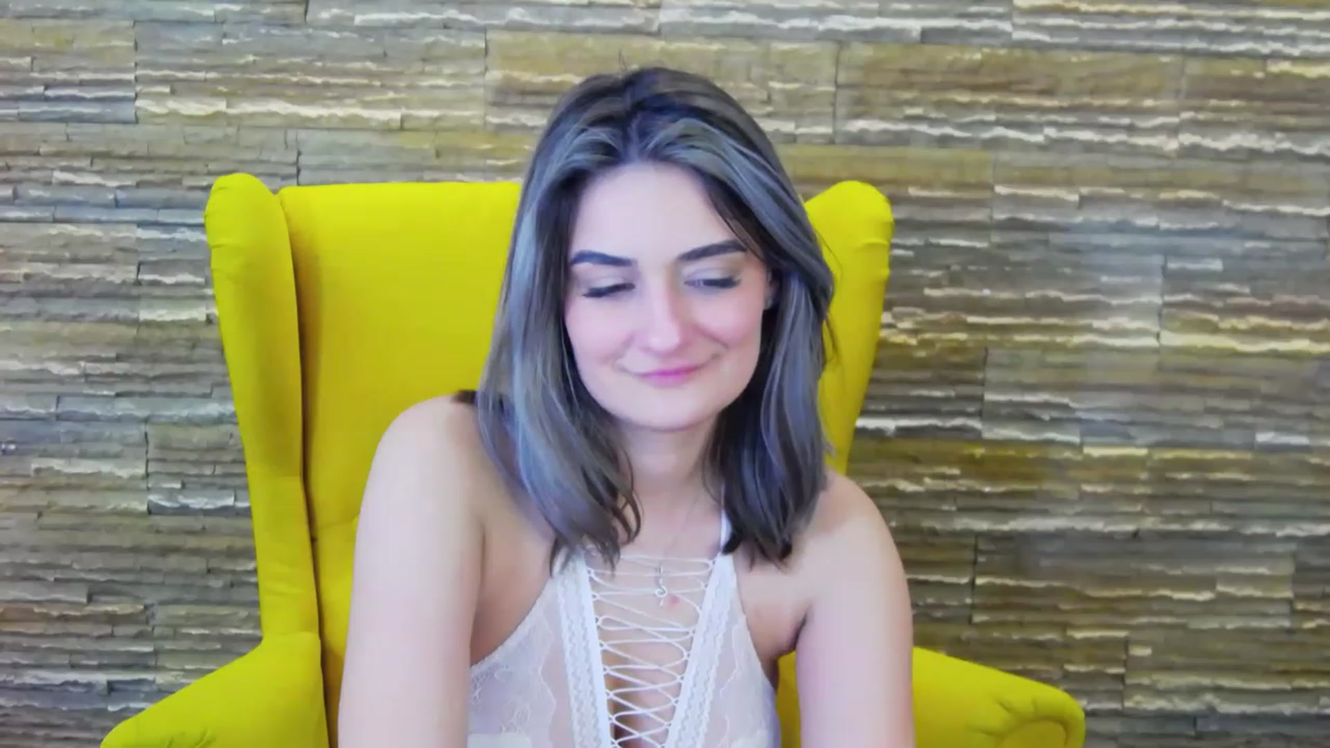 Gallery image thumbnail from SecretAmber's myfreecams stream on, 03/29/2023, 19:37 image 14 of 20