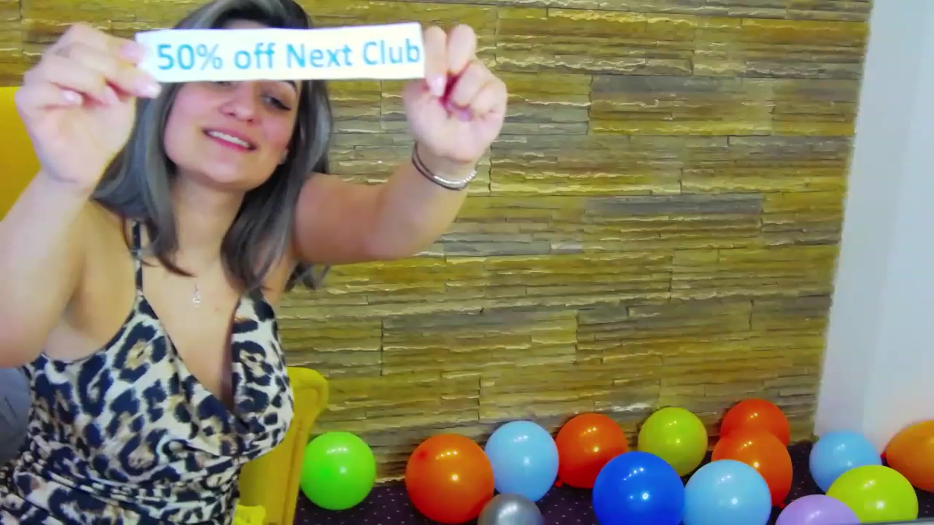 Gallery image thumbnail from SecretAmber's myfreecams stream on, 03/31/2023, 14:26 image 19 of 20