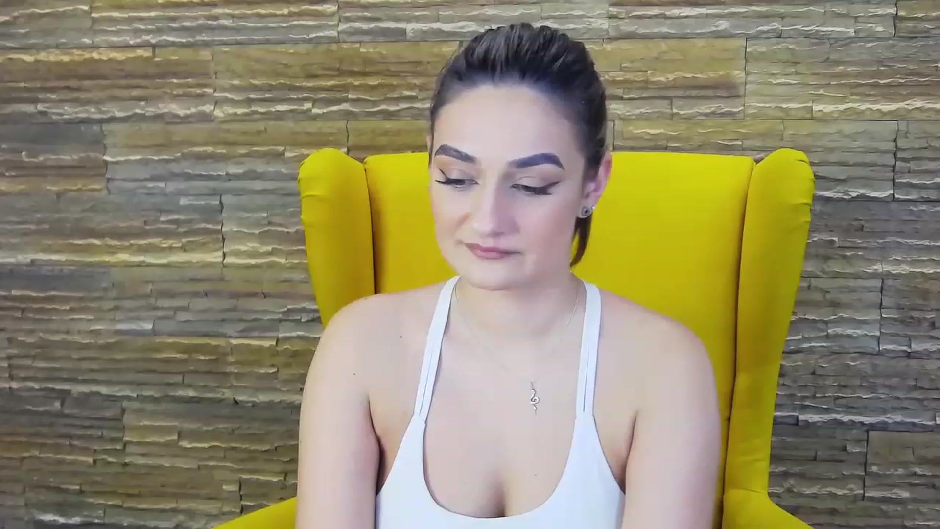 Gallery image thumbnail from SecretAmber's myfreecams stream on, 04/12/2023, 14:05 image 10 of 20