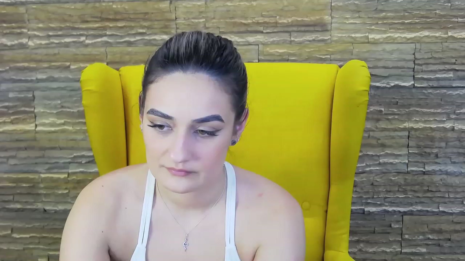 Gallery image thumbnail from SecretAmber's myfreecams stream on, 04/12/2023, 19:17 image 10 of 20