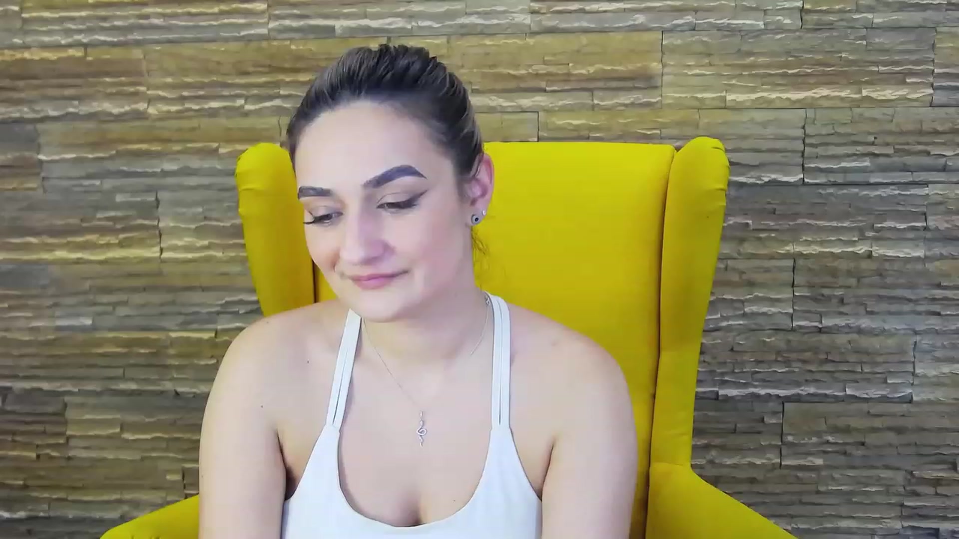 Gallery image thumbnail from SecretAmber's myfreecams stream on, 04/12/2023, 19:17 image 18 of 20