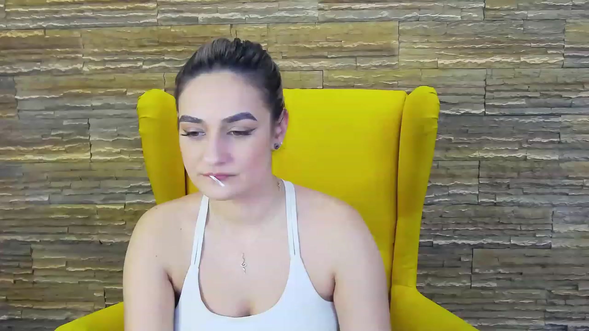 Gallery image thumbnail from SecretAmber's myfreecams stream on, 04/12/2023, 19:17 image 20 of 20