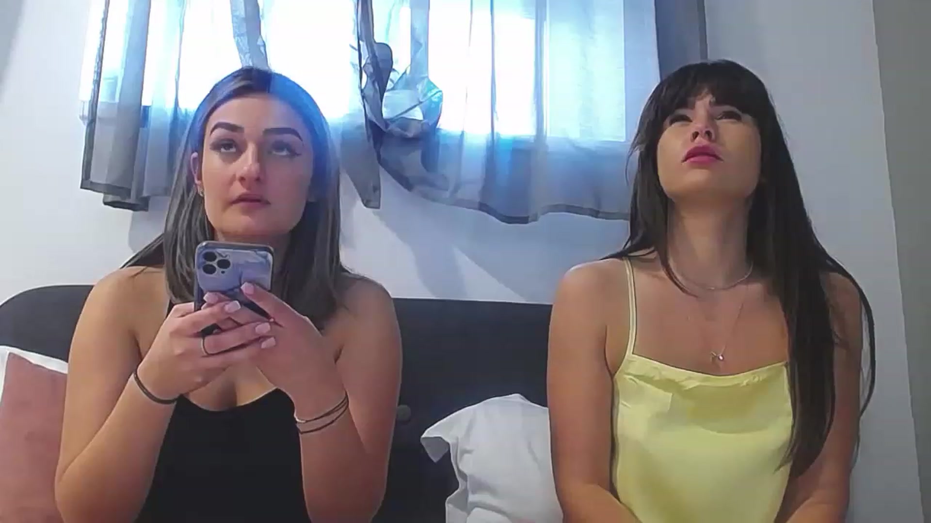 Gallery image thumbnail from SecretAmber's myfreecams stream on, 04/13/2023, 16:10 image 4 of 20