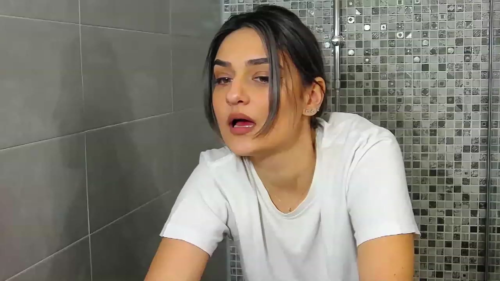 Gallery image thumbnail from SecretAmber's myfreecams stream on, 04/22/2023, 14:46 image 11 of 20