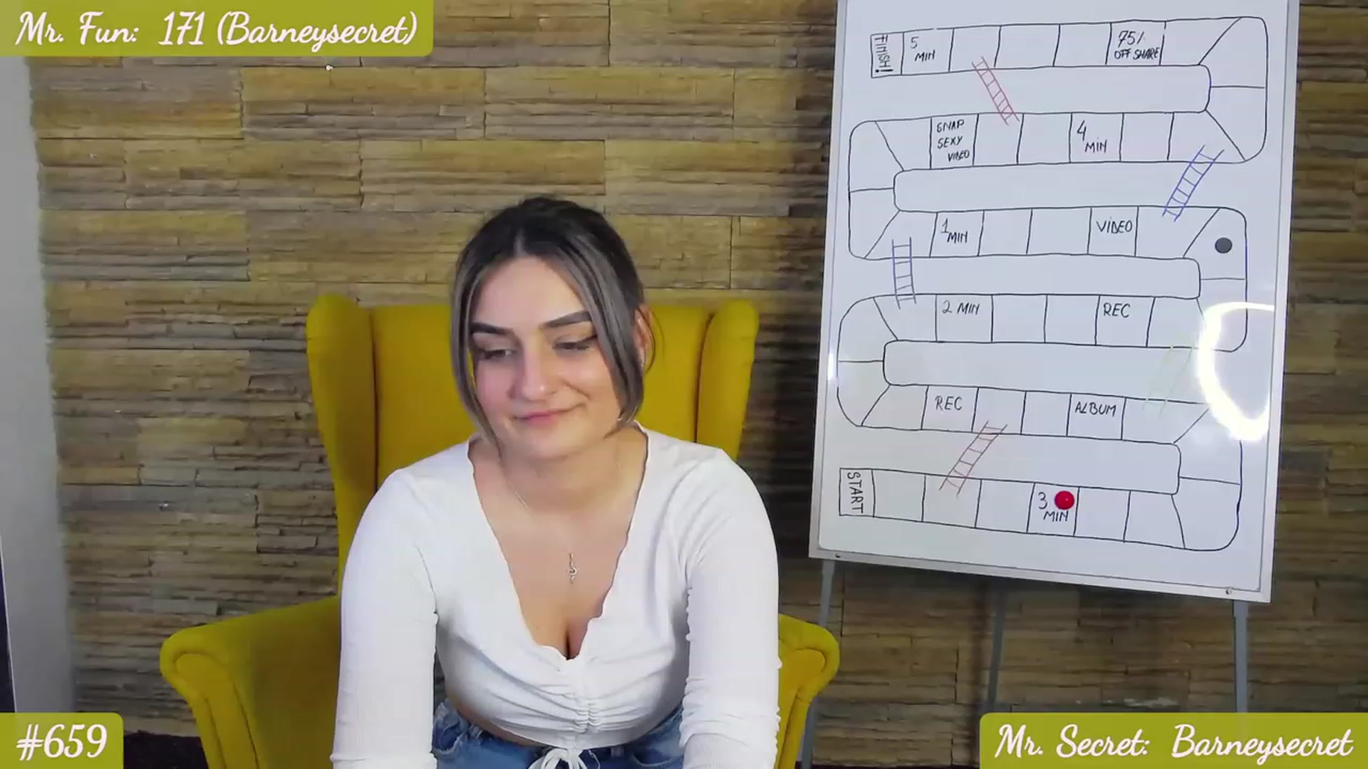 Gallery image thumbnail from SecretAmber's myfreecams stream on, 05/03/2023, 19:43 image 20 of 20