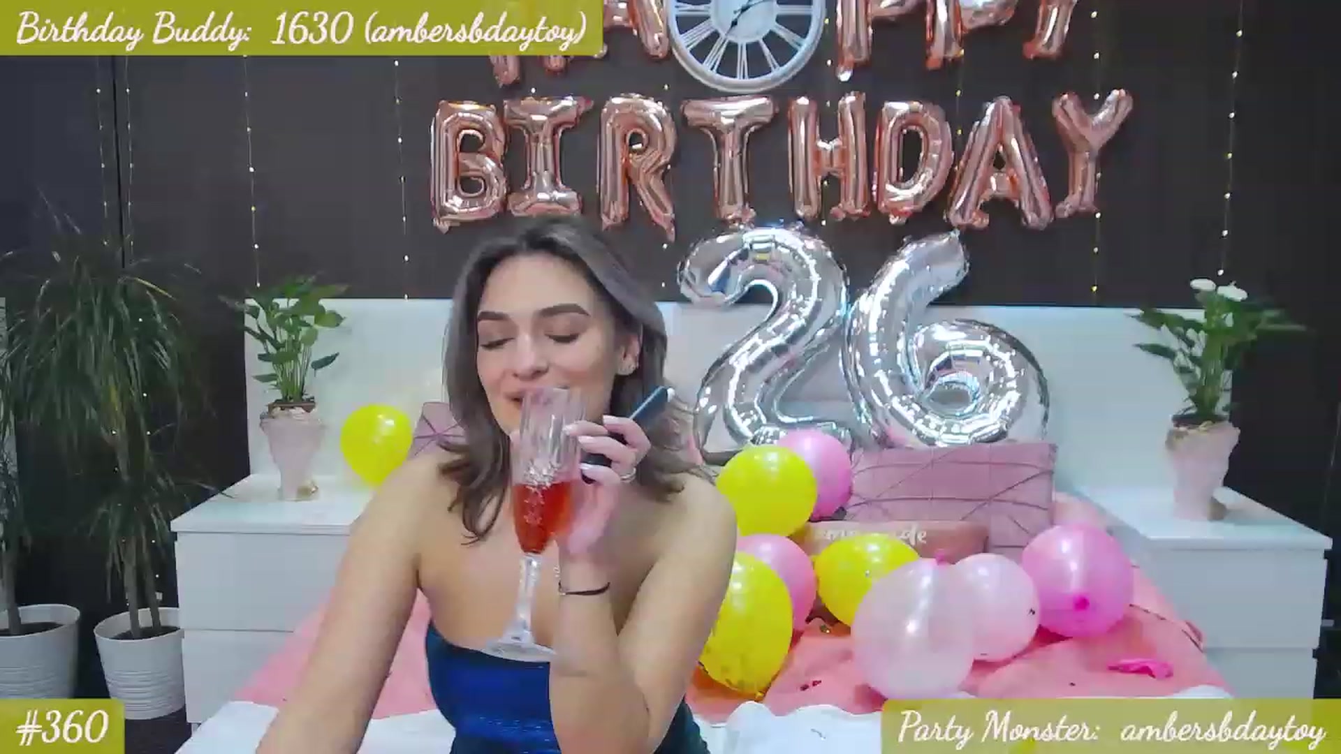 Gallery image thumbnail from SecretAmber's myfreecams stream on, 05/11/2023, 18:45 image 8 of 20