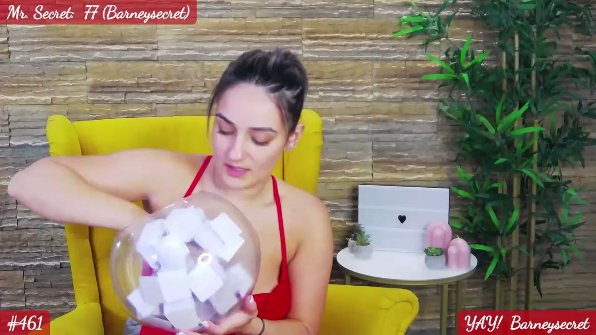 Gallery image thumbnail from SecretAmber's myfreecams stream on, 06/14/2023, 15:29 image 6 of 20