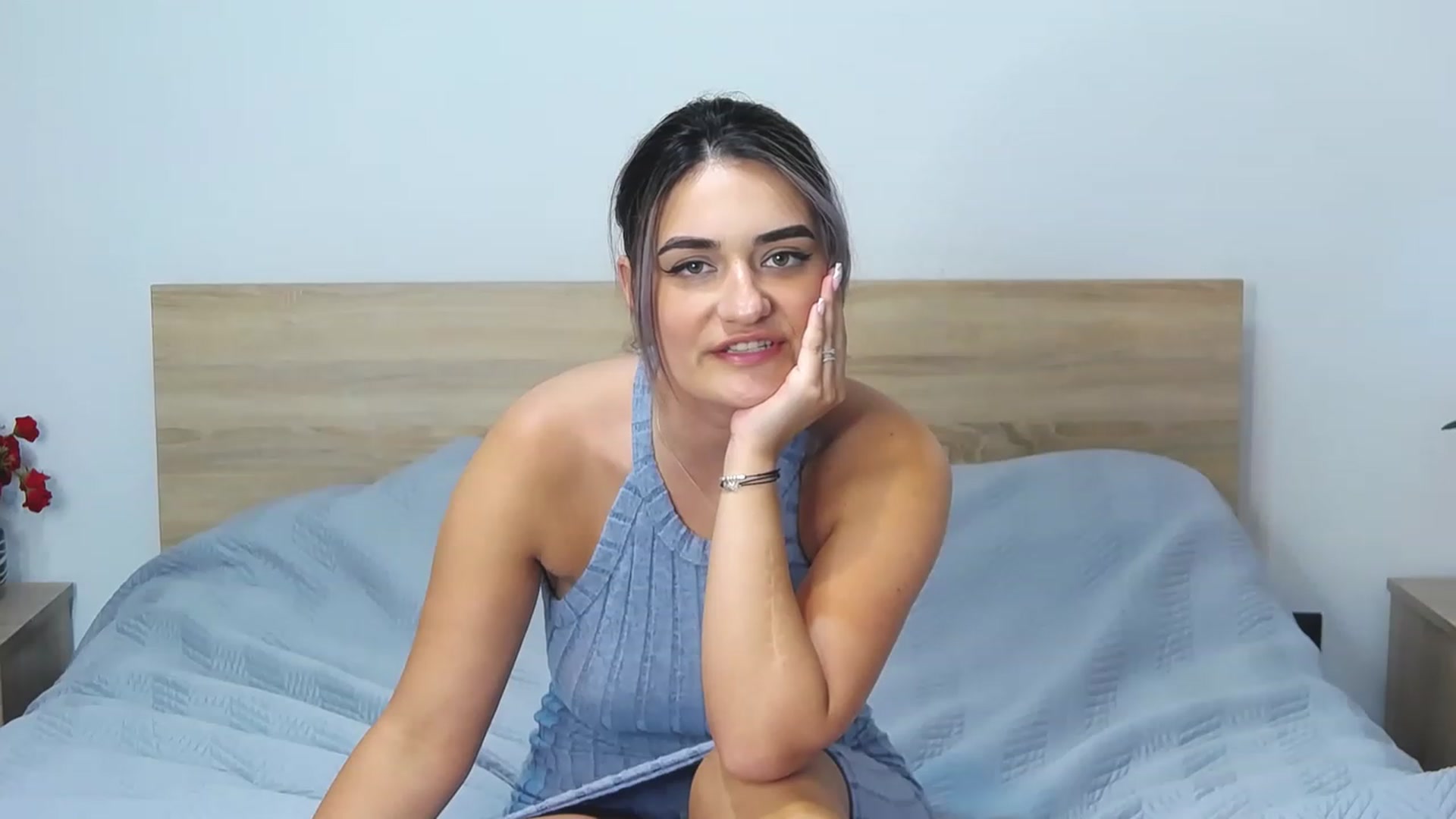 Gallery image thumbnail from SecretAmber's myfreecams stream on, 06/18/2023, 13:58 image 15 of 20