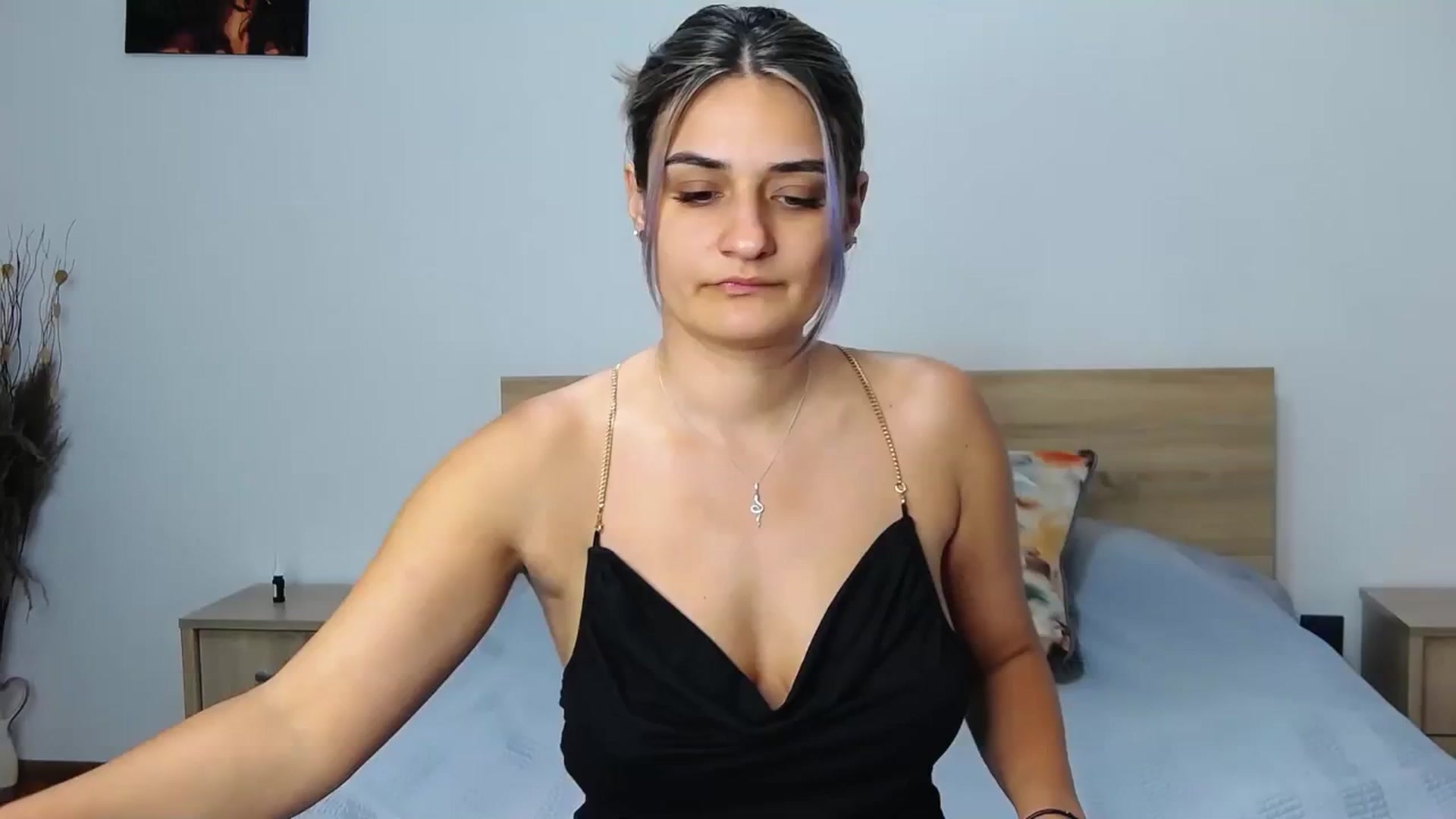 Gallery image thumbnail from SecretAmber's myfreecams stream on, 07/23/2023, 15:15 image 17 of 20