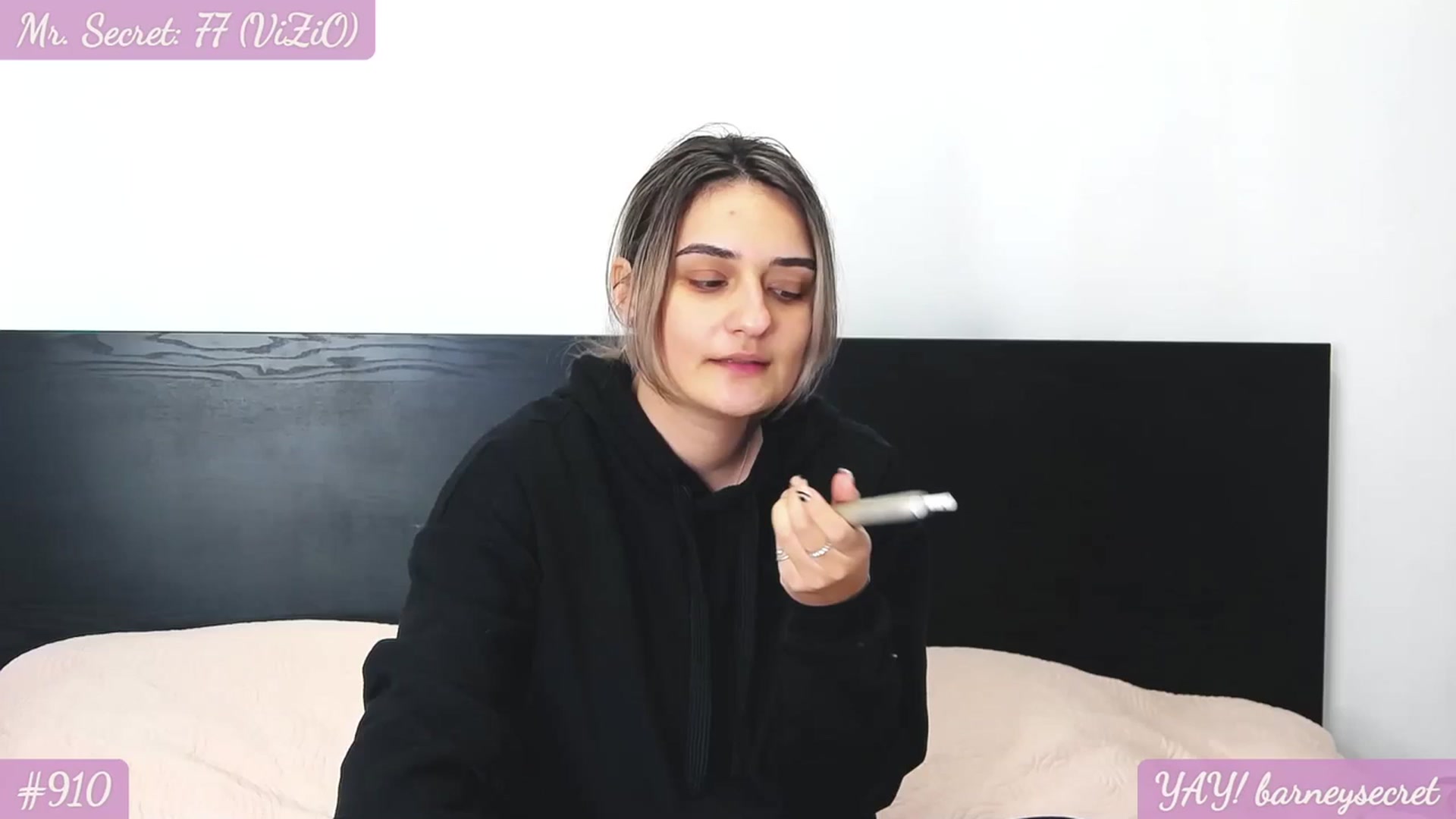 Gallery image thumbnail from SecretAmber's myfreecams stream on, 11/16/2023, 17:10 image 17 of 20