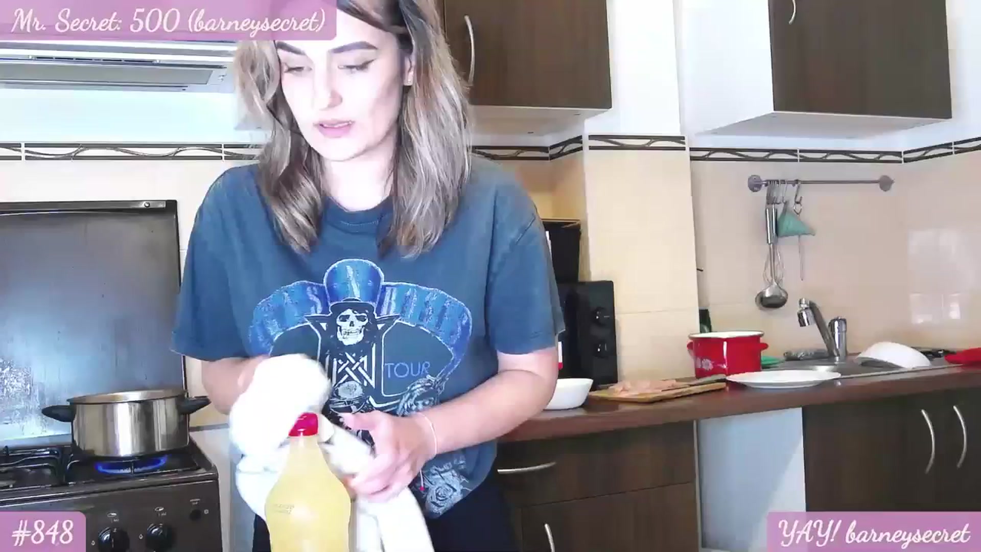 Gallery image thumbnail from SecretAmber's myfreecams stream on, 03/14/2024, 17:40 image 13 of 20