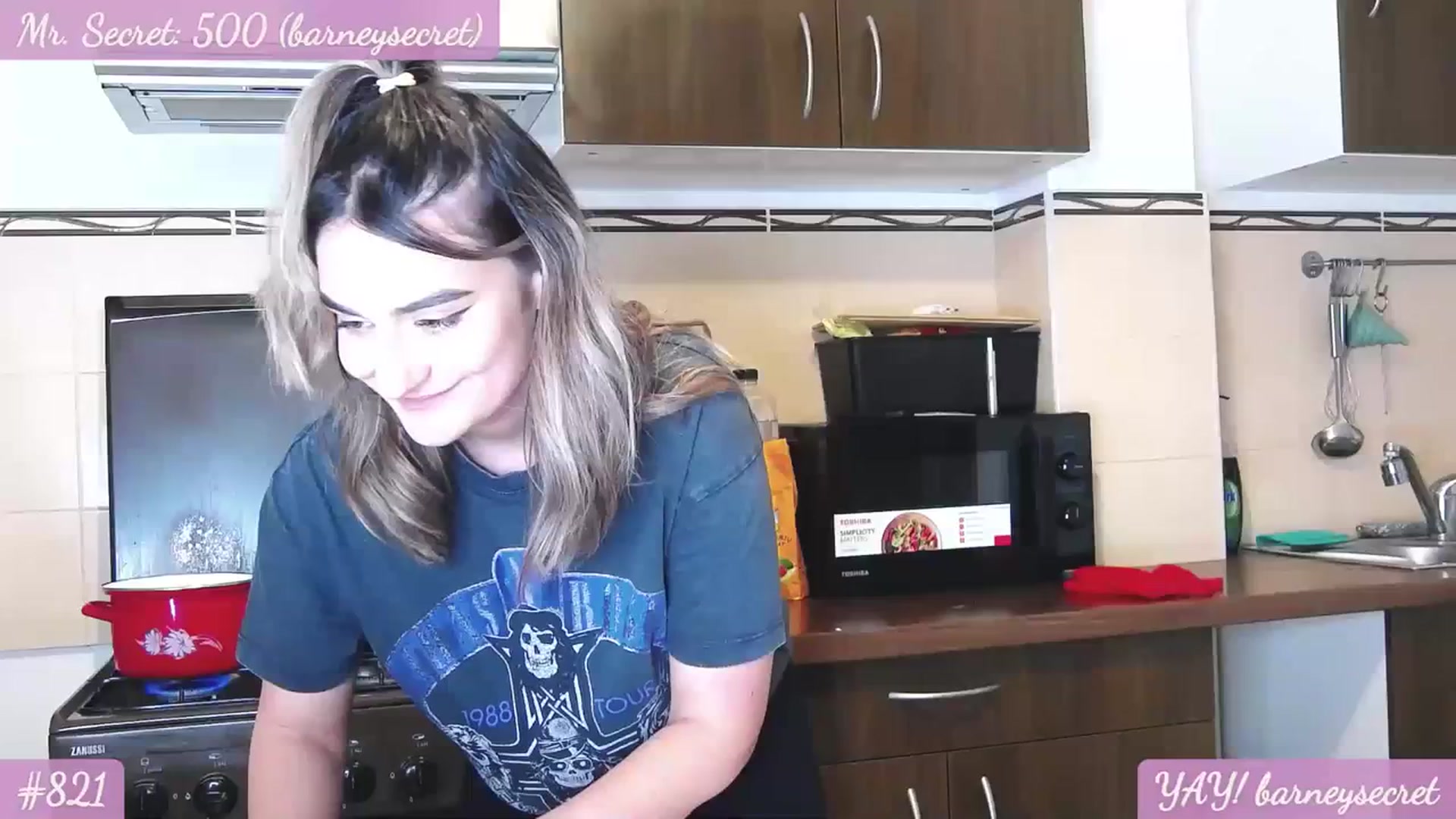 Gallery image thumbnail from SecretAmber's myfreecams stream on, 03/14/2024, 17:40 image 16 of 20