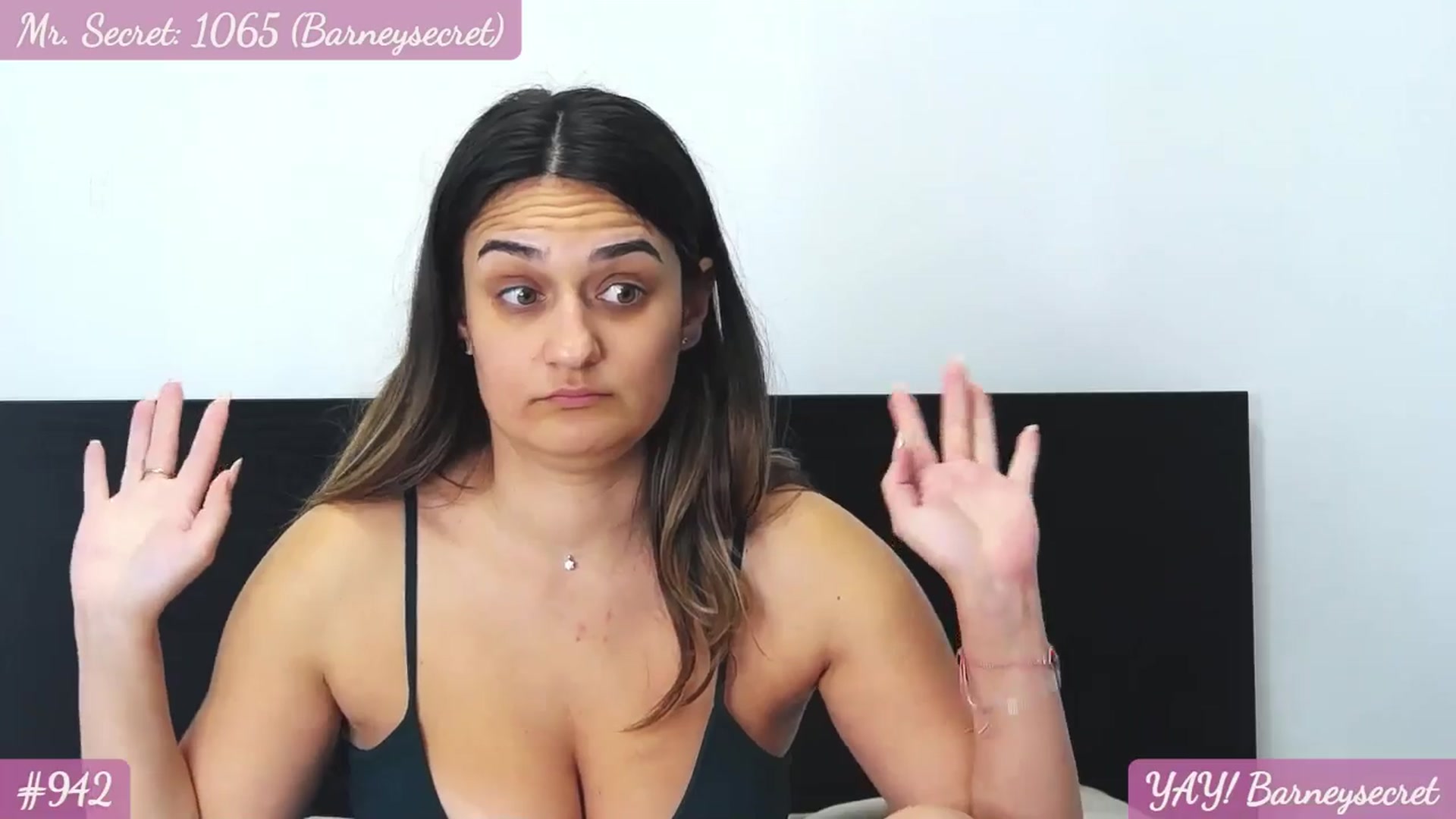 Gallery image thumbnail from SecretAmber's myfreecams stream on, 03/30/2025, 18:04 image 11 of 20