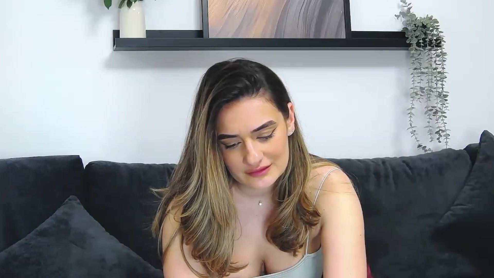 Gallery image thumbnail from SecretAmber's myfreecams stream on, 05/15/2026, 18:35 image 19 of 20